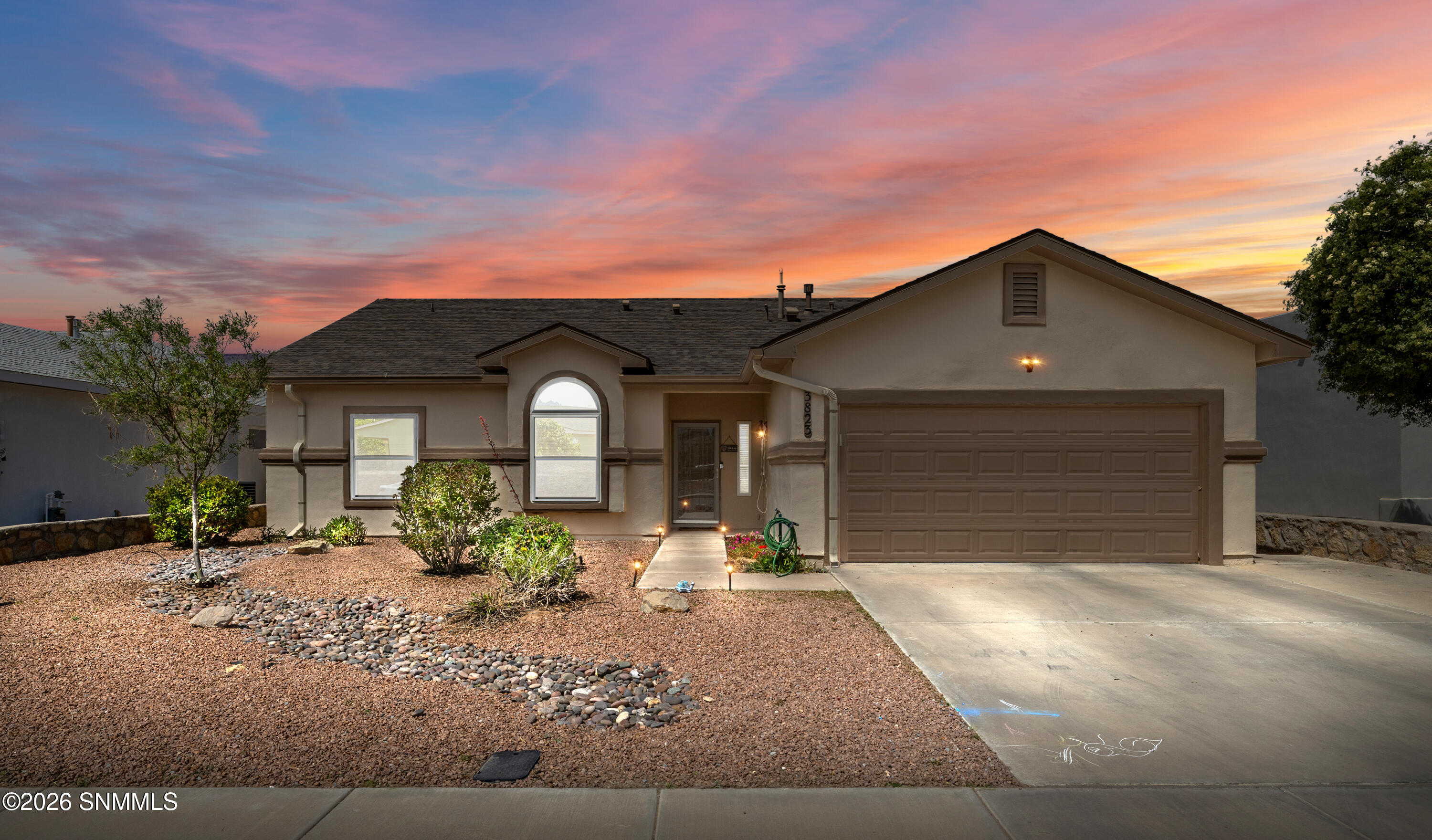 3823-Imperial-MLS-Camera-Guy-1