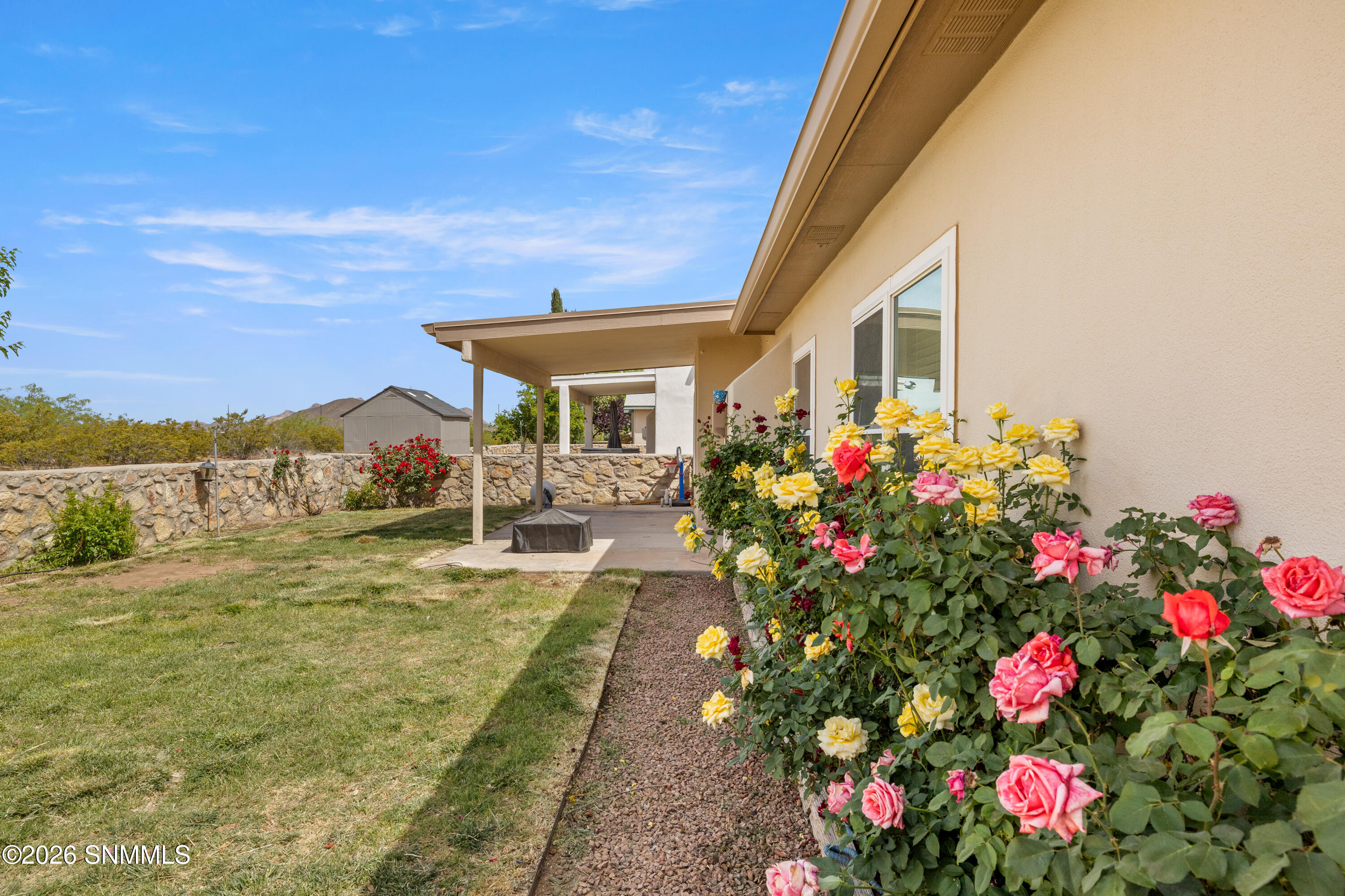 3823-Imperial-MLS-Camera-Guy-32