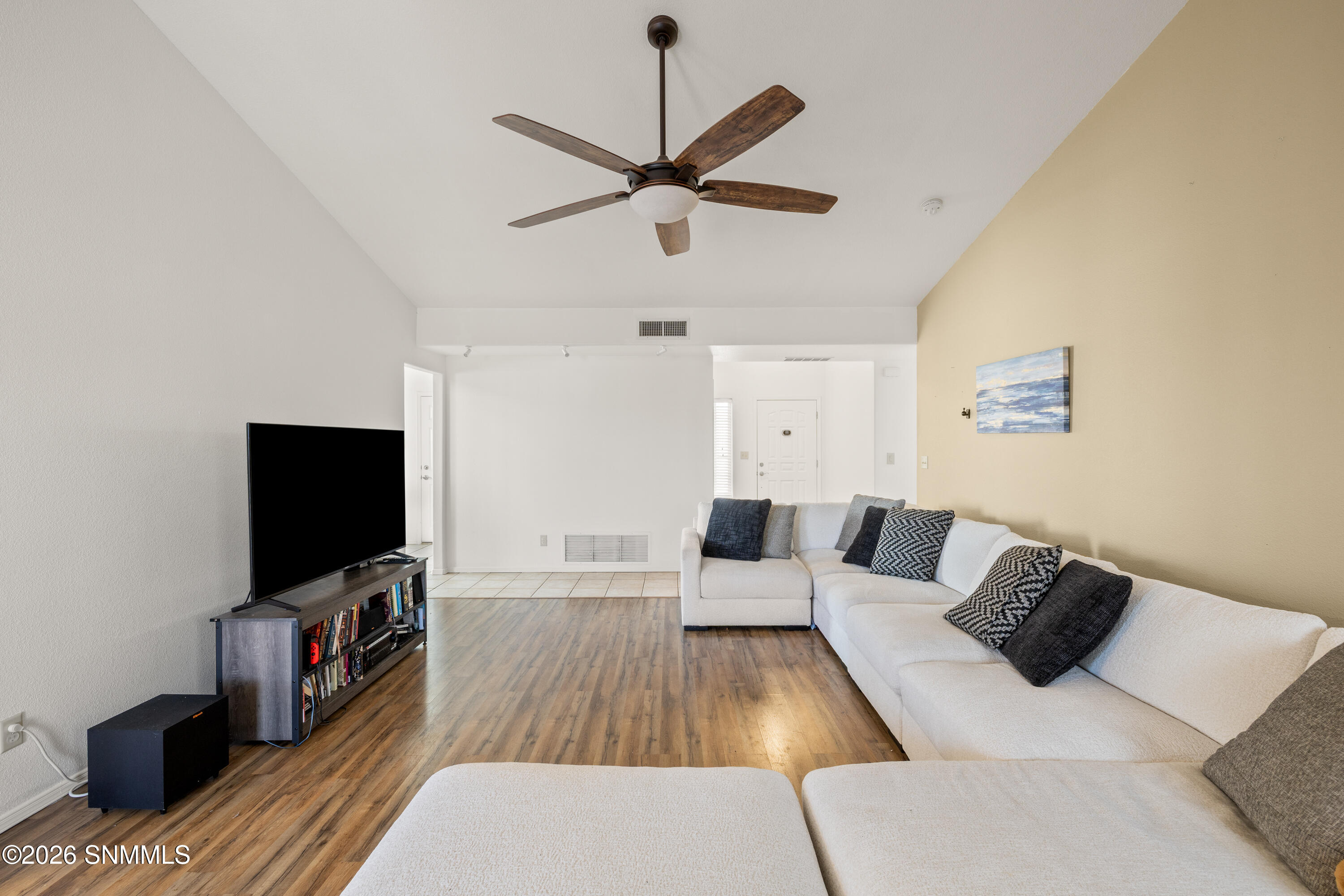 3823-Imperial-MLS-Camera-Guy-7