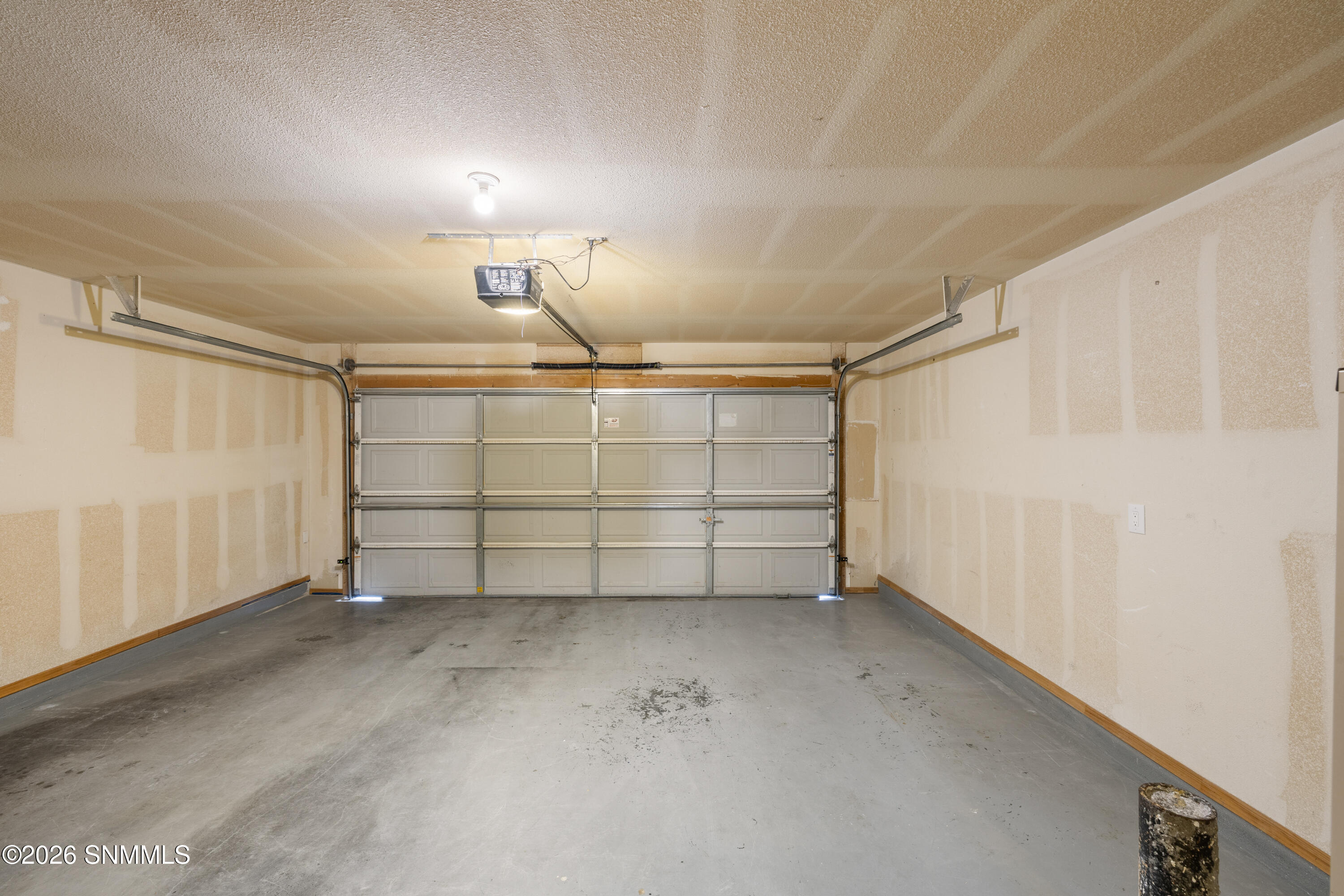 3731-Stoneway-MLS-Camera-Guy-26