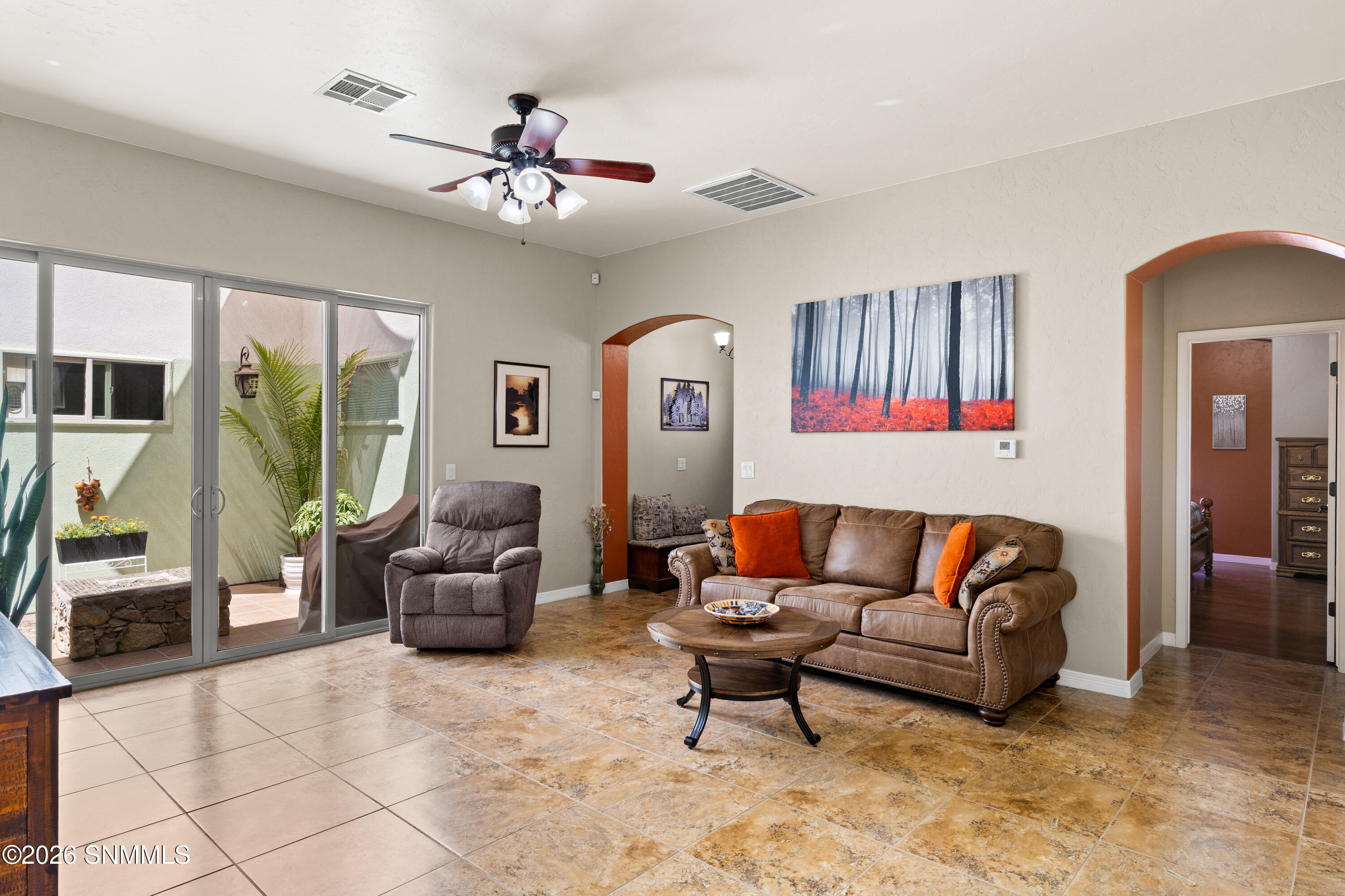 1150-Old West-MLS-Camera-Guy-12