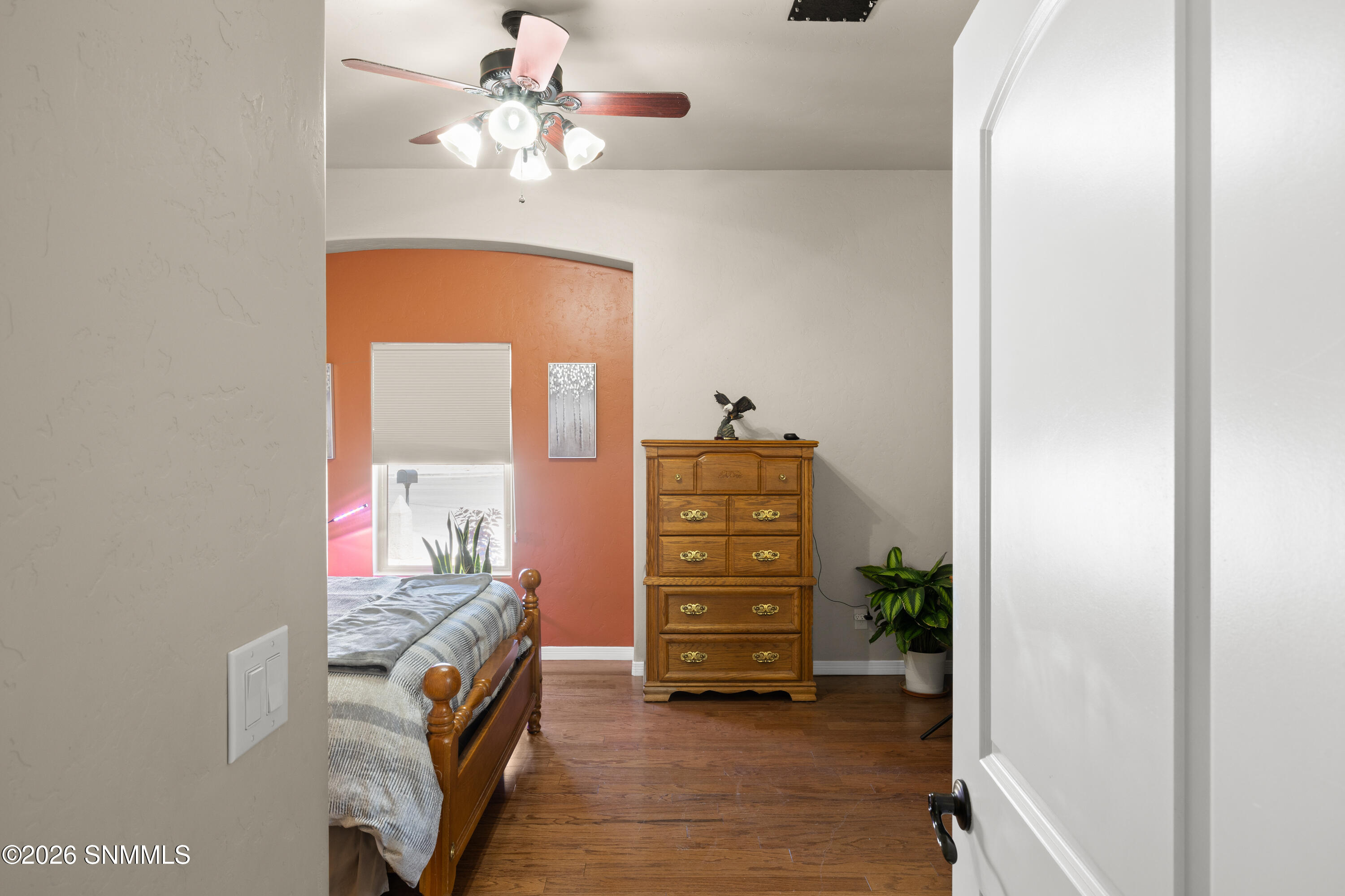 1150-Old West-MLS-Camera-Guy-14