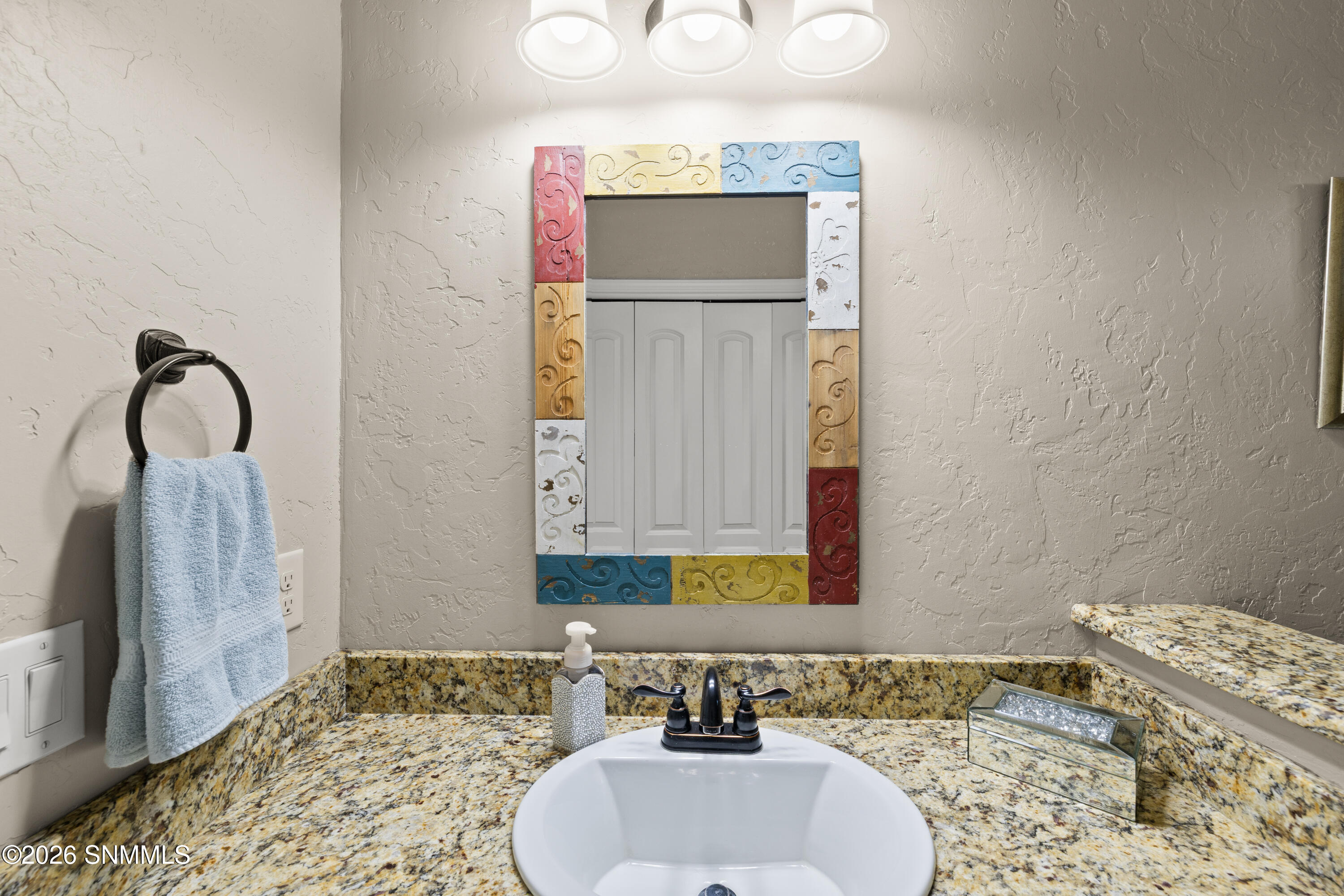 1150-Old West-MLS-Camera-Guy-22