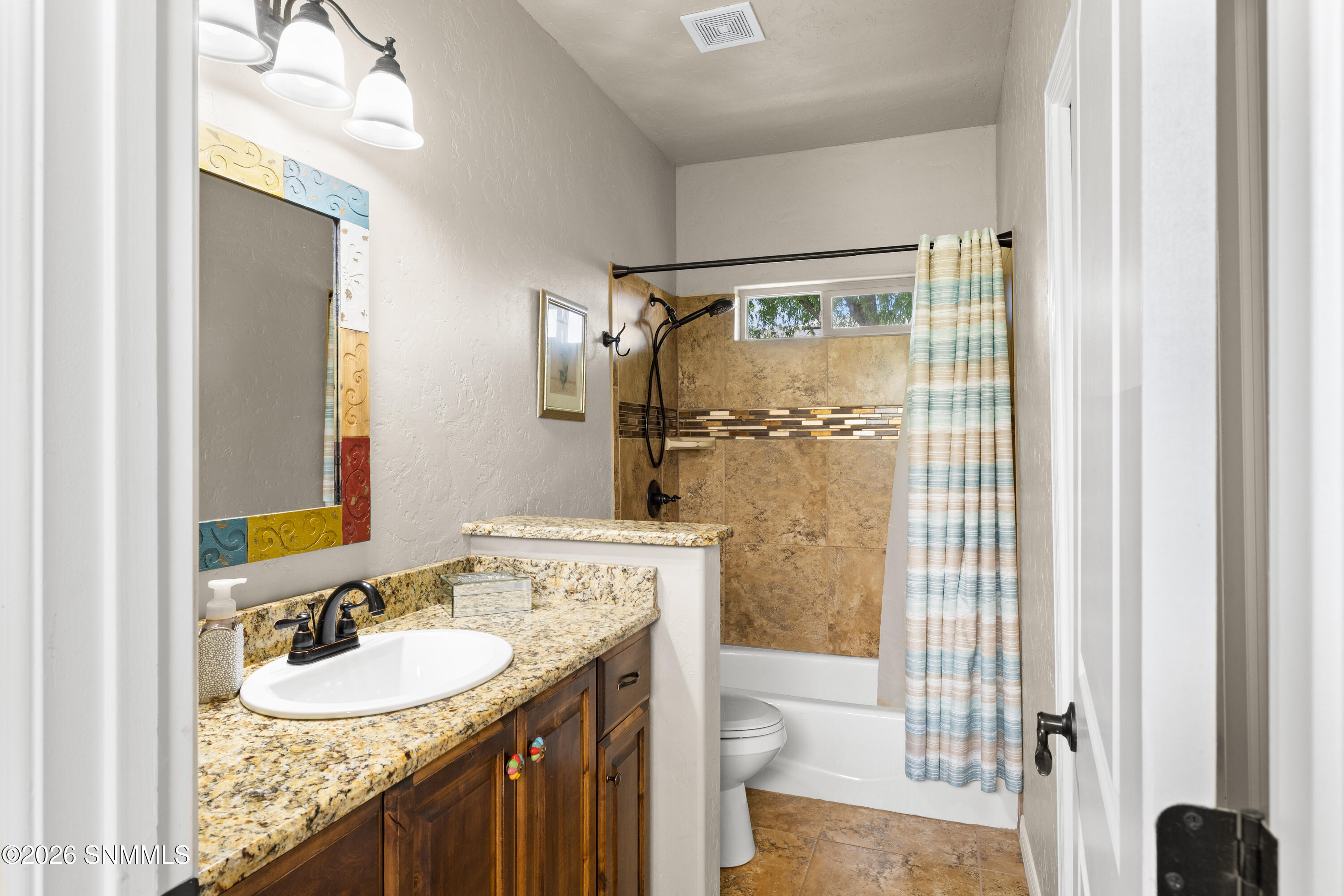 1150-Old West-MLS-Camera-Guy-24