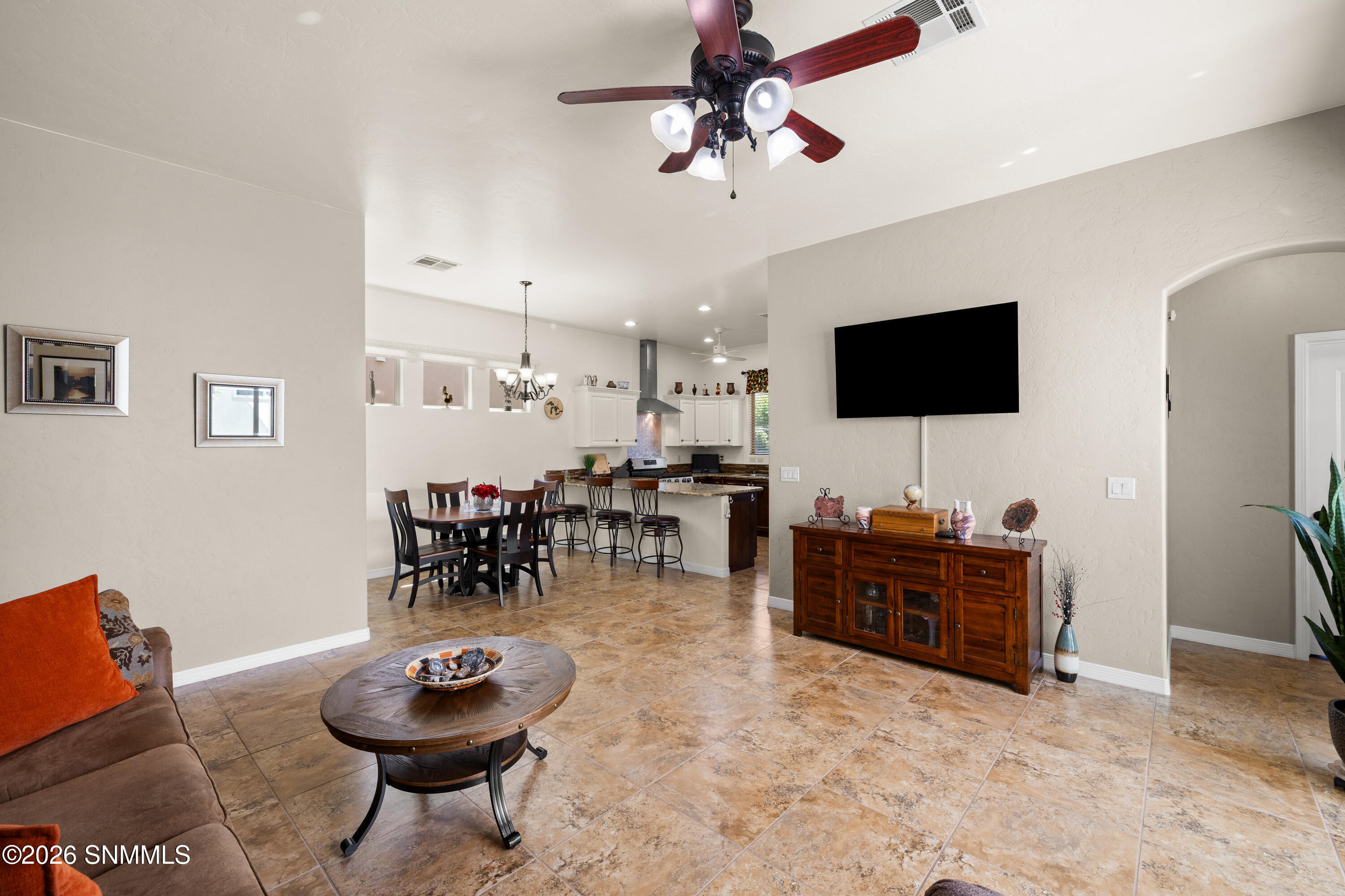 1150-Old West-MLS-Camera-Guy-8