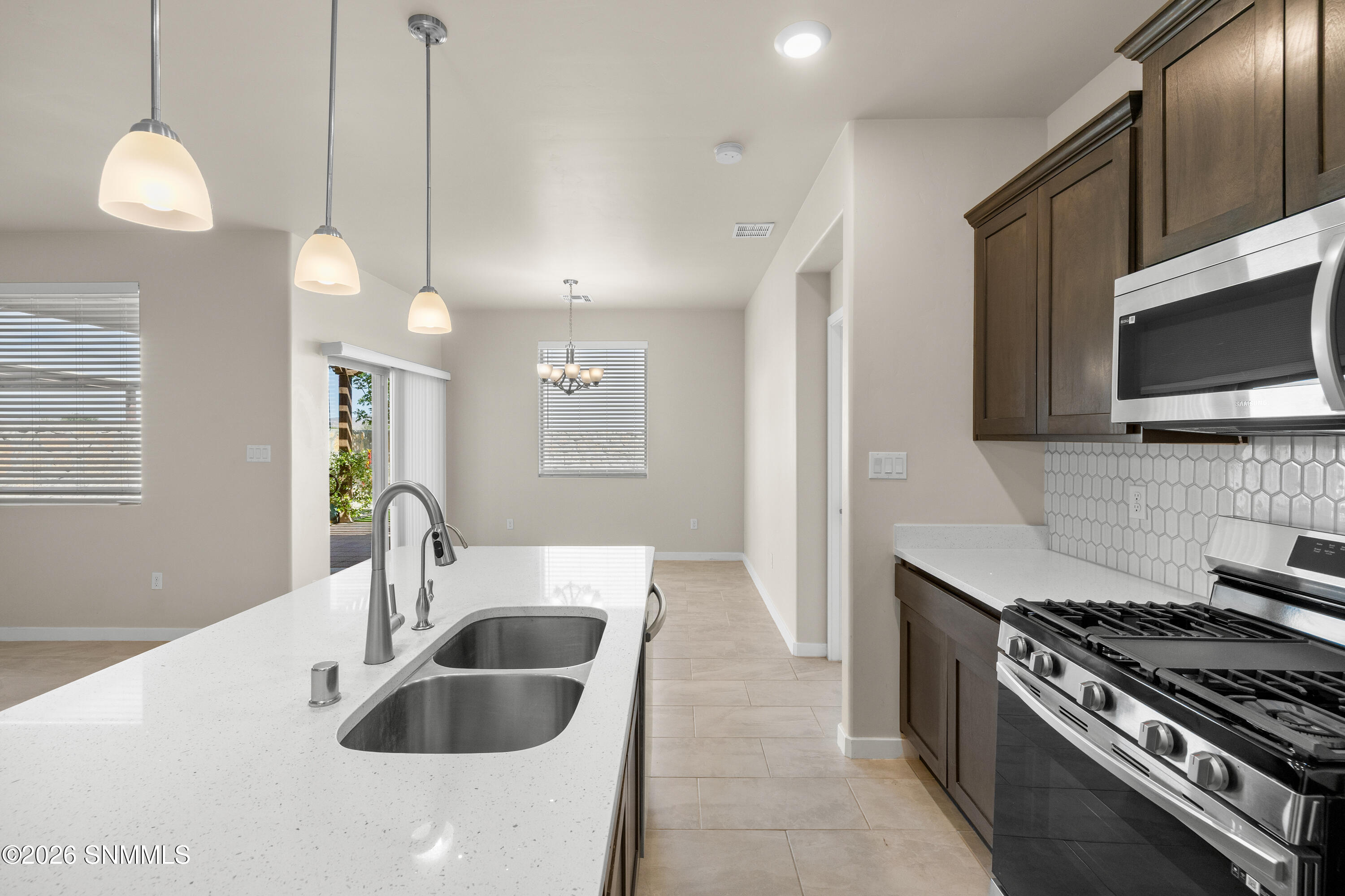 2840-Aragon-MLS-Camera-Guy-16