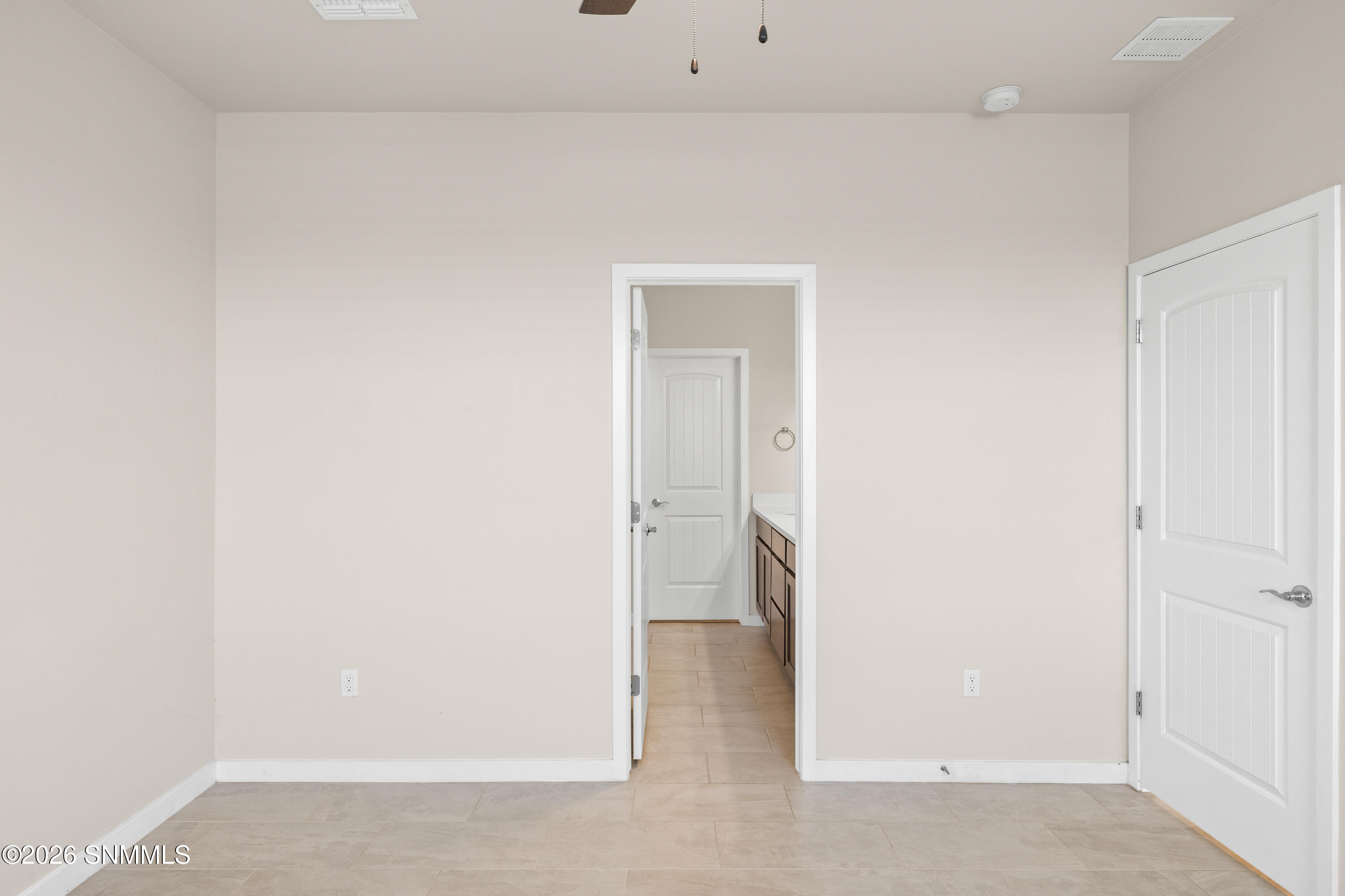 2840-Aragon-MLS-Camera-Guy-22