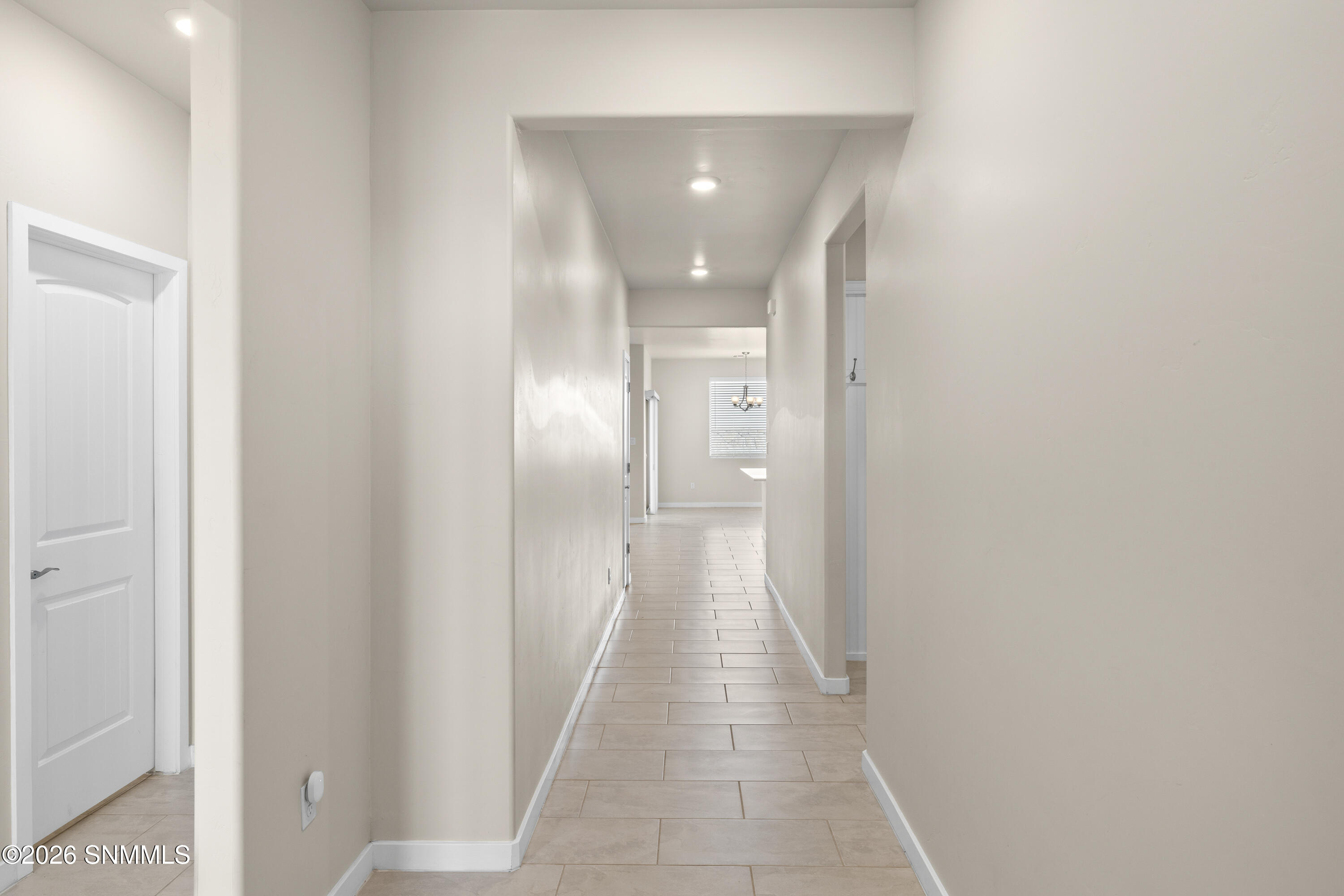 2840-Aragon-MLS-Camera-Guy-3