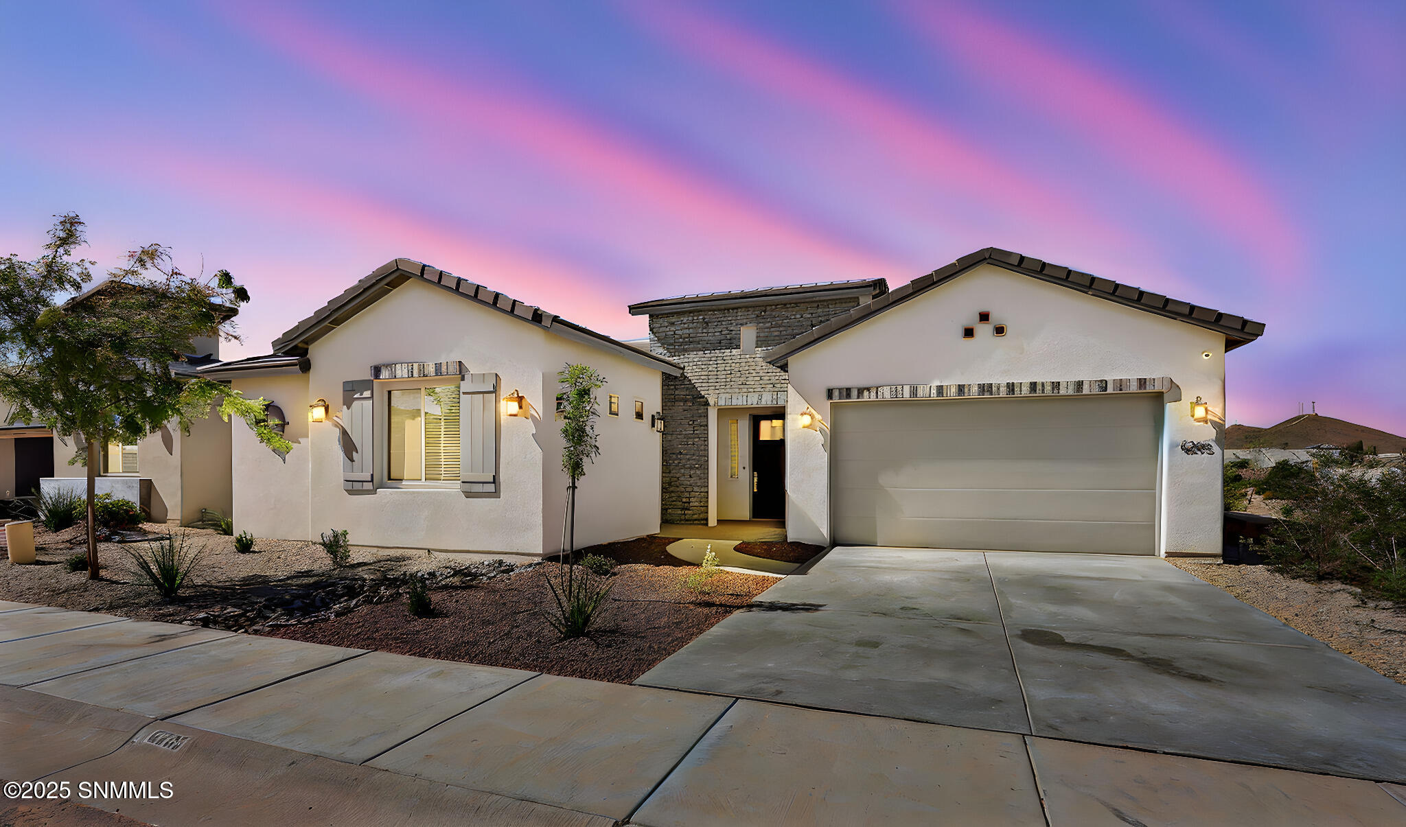 6-web-or-mls-IMG_5701 day to dusk