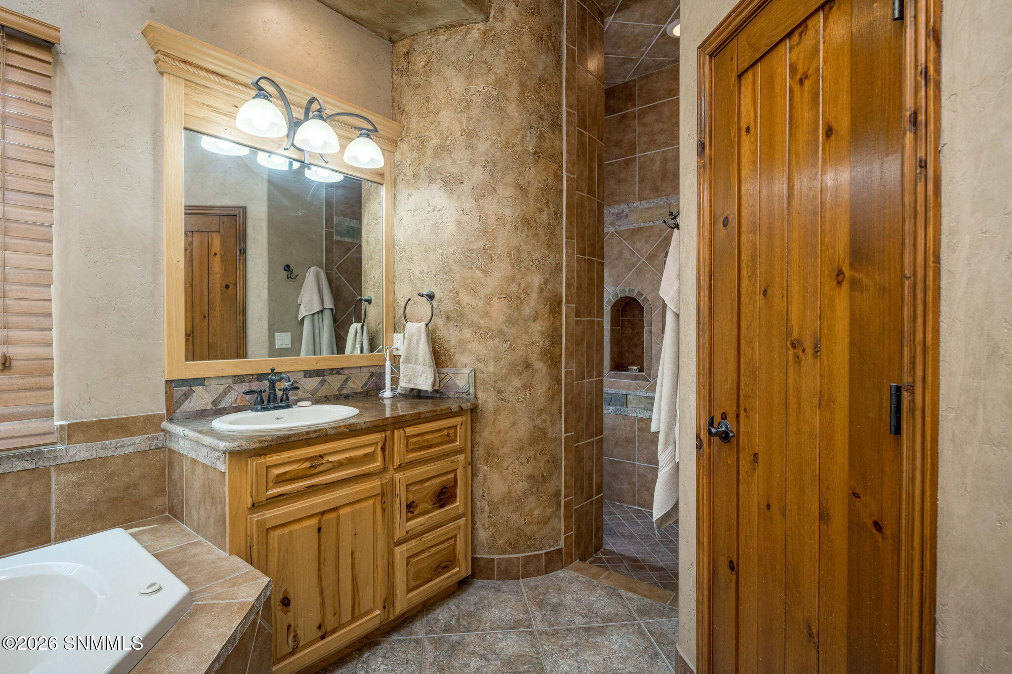 30-web-or-mls-Snappin Homes (SandyBeach5