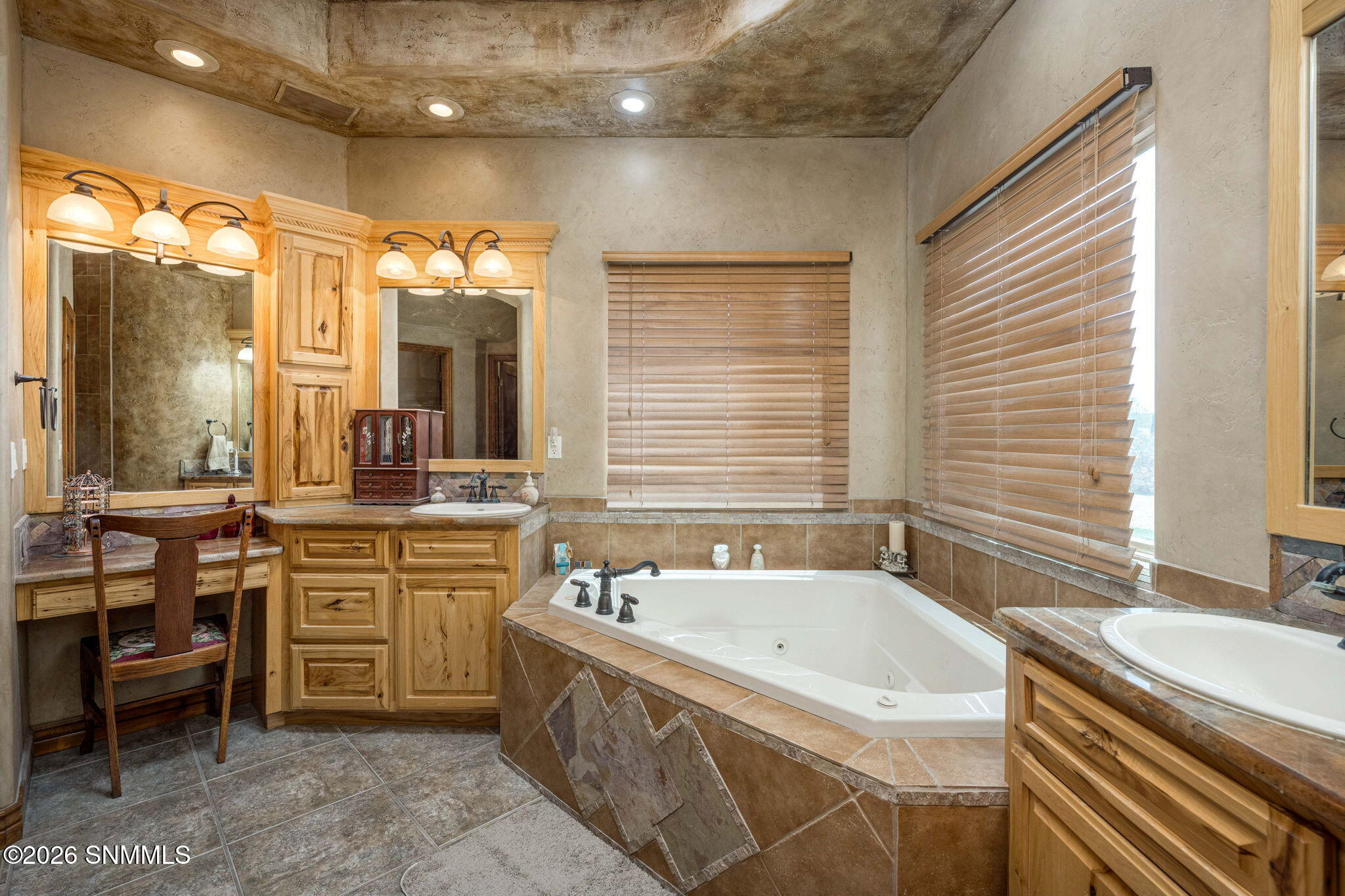 31-web-or-mls-Snappin Homes (SandyBeach5