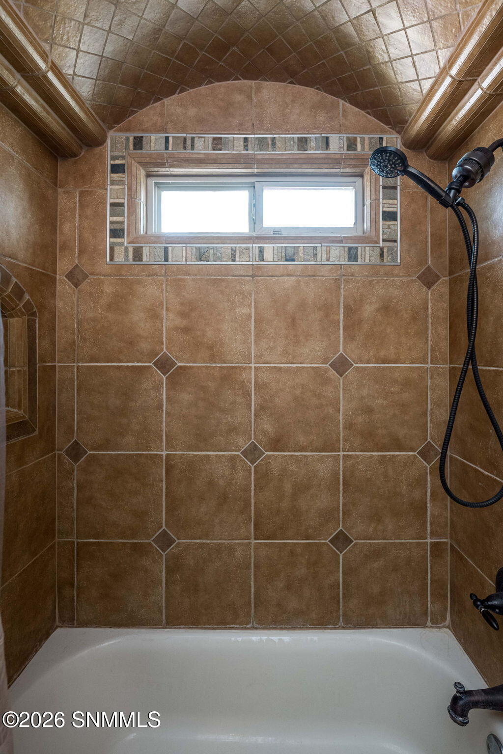 40-web-or-mls-Snappin Homes (SandyBeach5