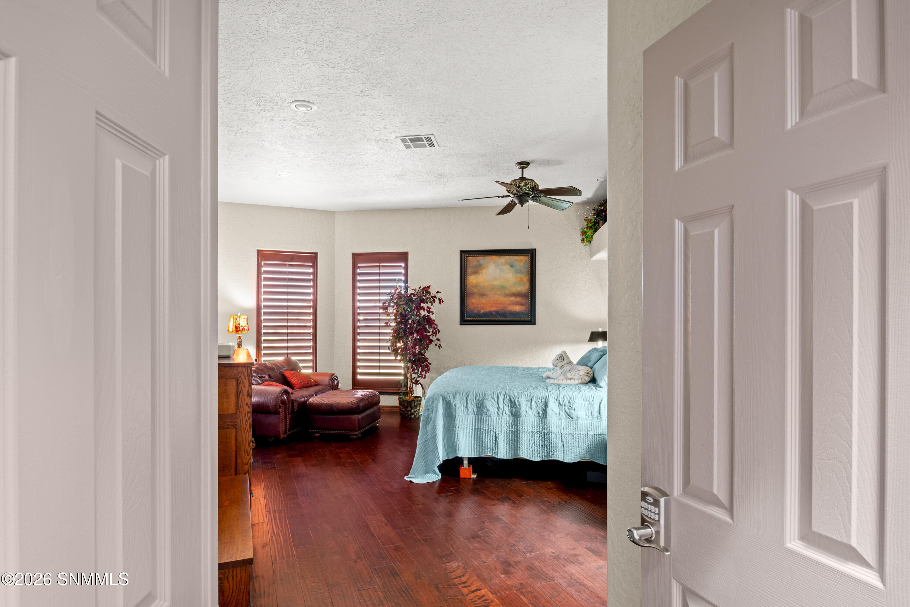 1606-Via-Diamante-MLS-Camera-Guy-27