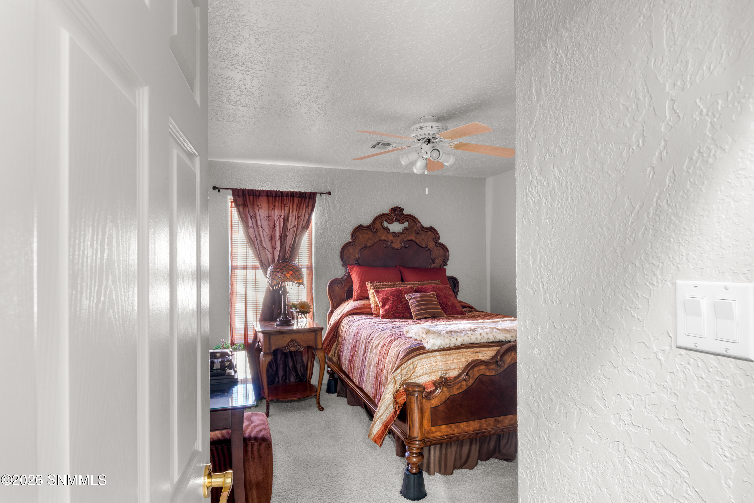 1606-Via-Diamante-MLS-Camera-Guy-37