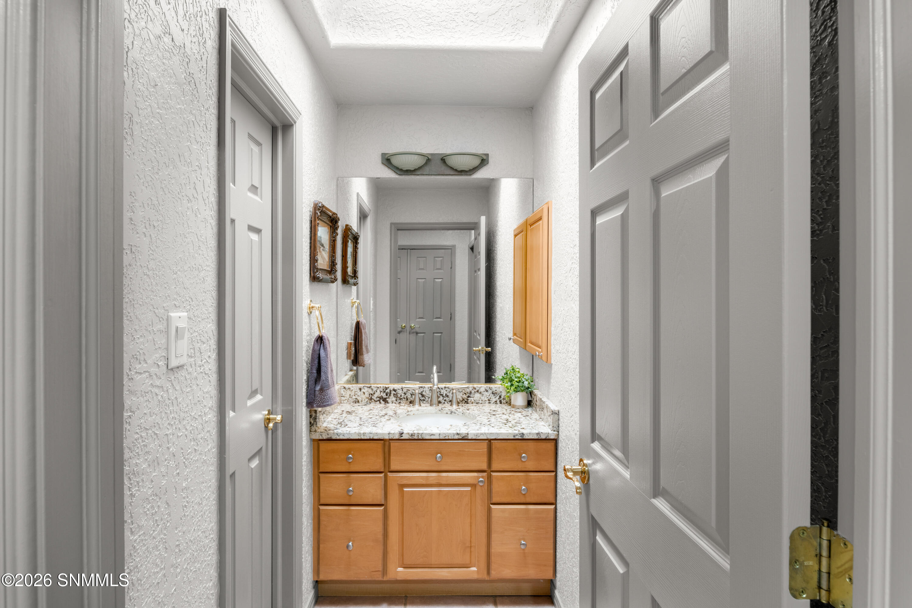 1606-Via-Diamante-MLS-Camera-Guy-39