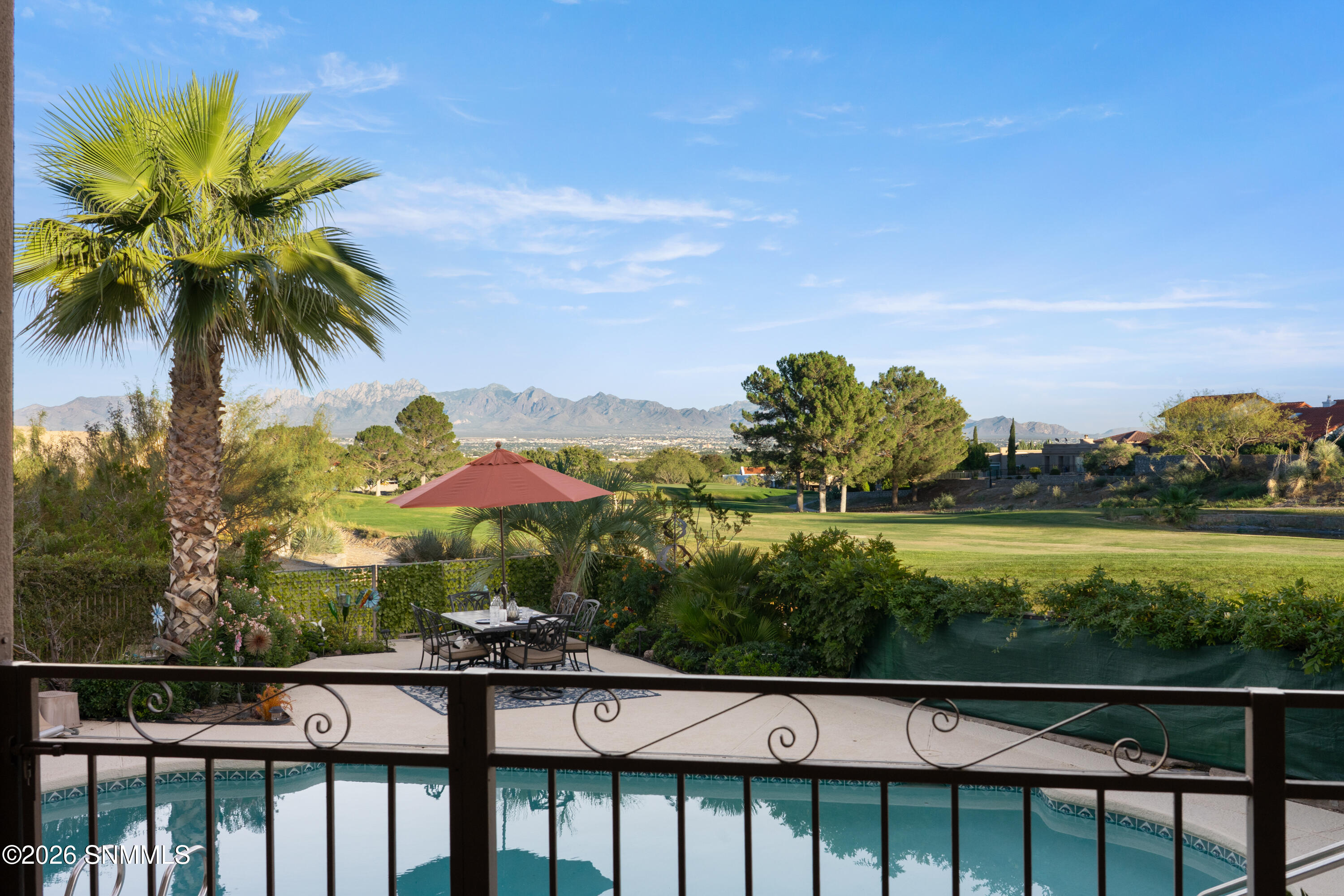 1606-Via-Diamante-MLS-Camera-Guy-54