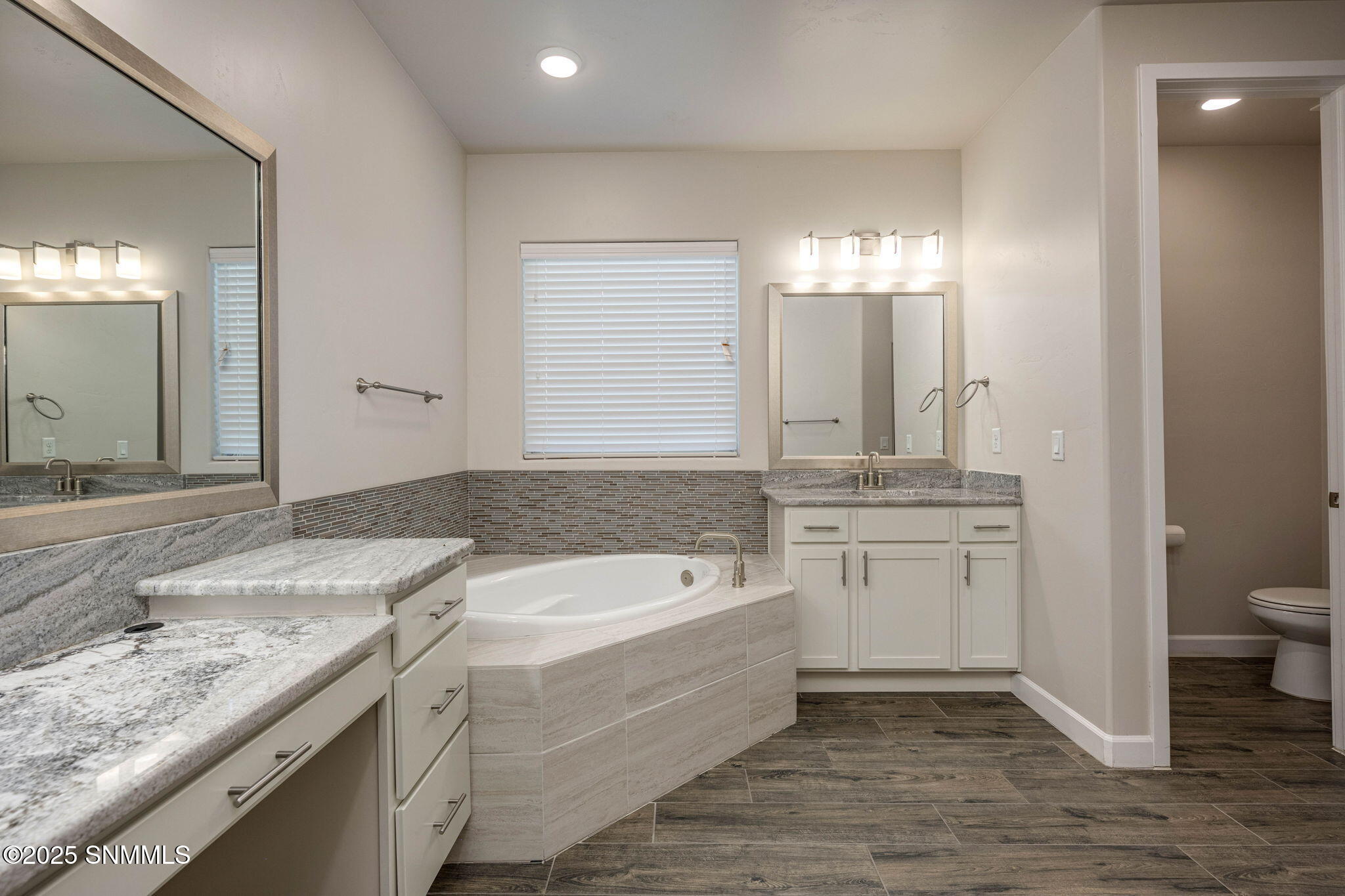 25-web-or-mls-Snappin Homes (Talon3761)-