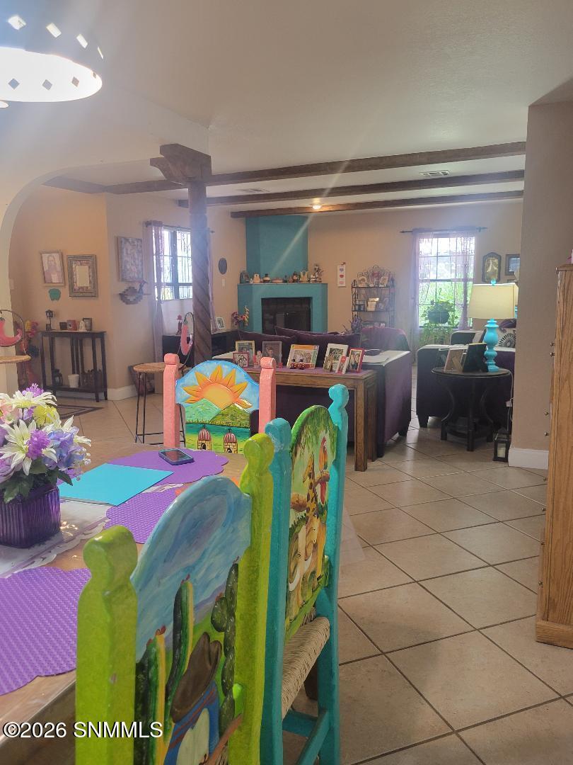 OpenConcept-DiningAndLivingAreas