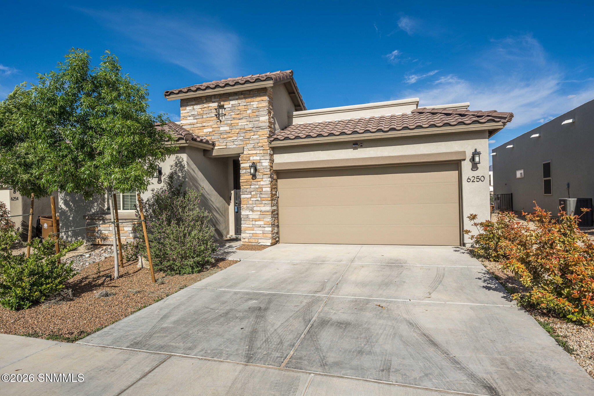 3-web-or-mls-Snappin Homes (Rosemary6250