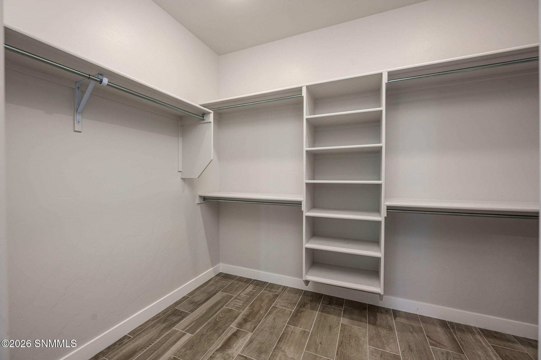 25-web-or-mls-Snappin Homes (Rosemary625