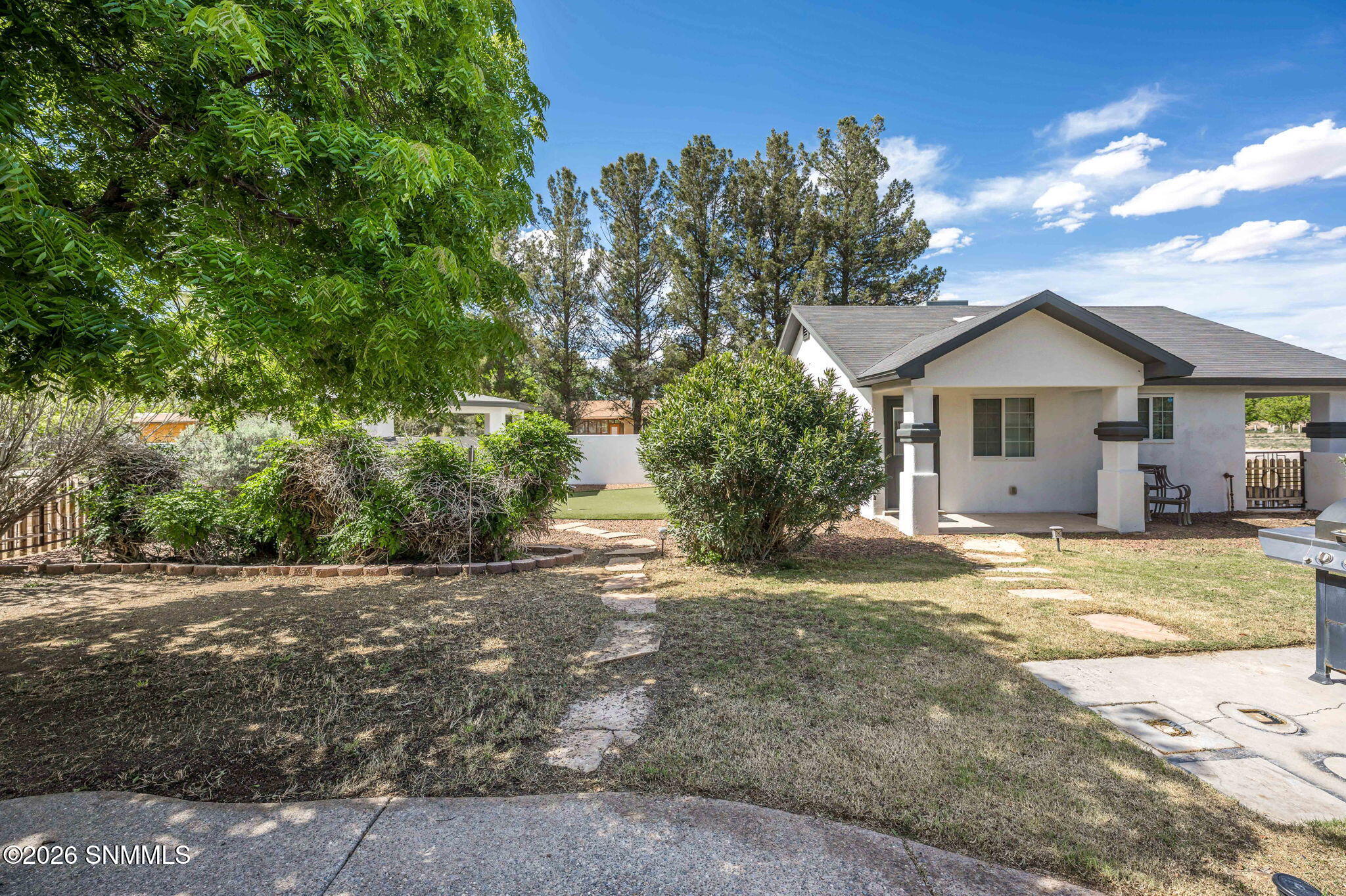 41 Backyard showing casita