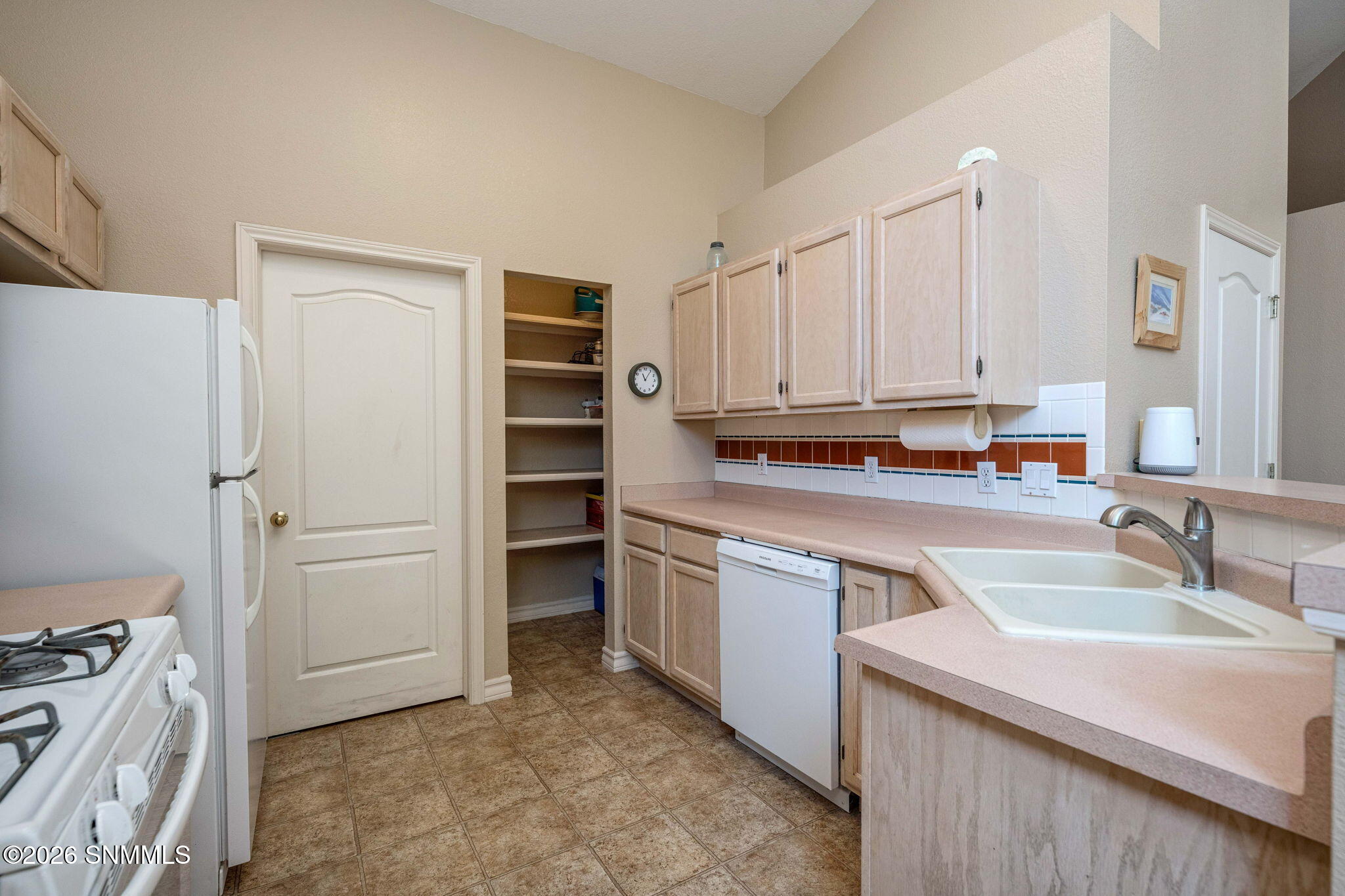 15-web-or-mls-Snappin Homes (Dorado2168)