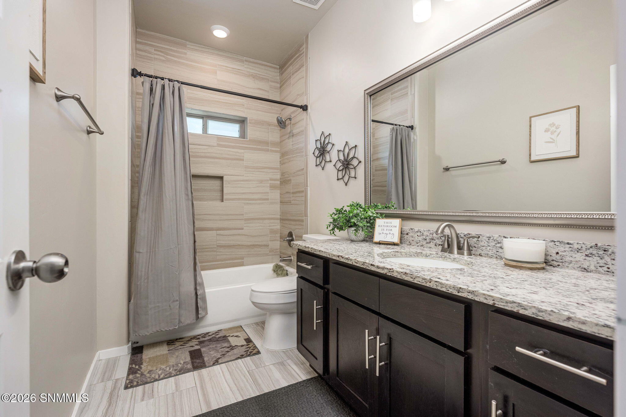 25-web-or-mls-Snappin Homes (Caspian3866