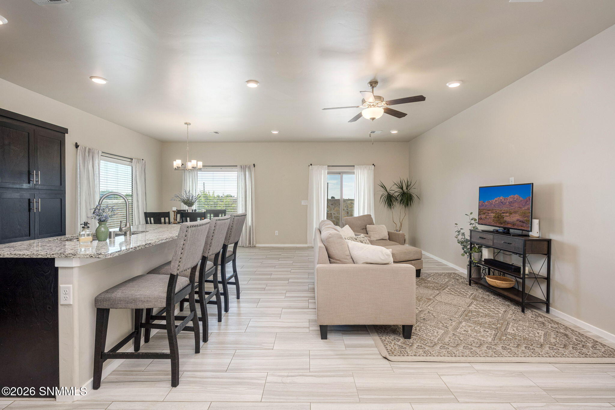 6-web-or-mls-Snappin Homes (Caspian3866)