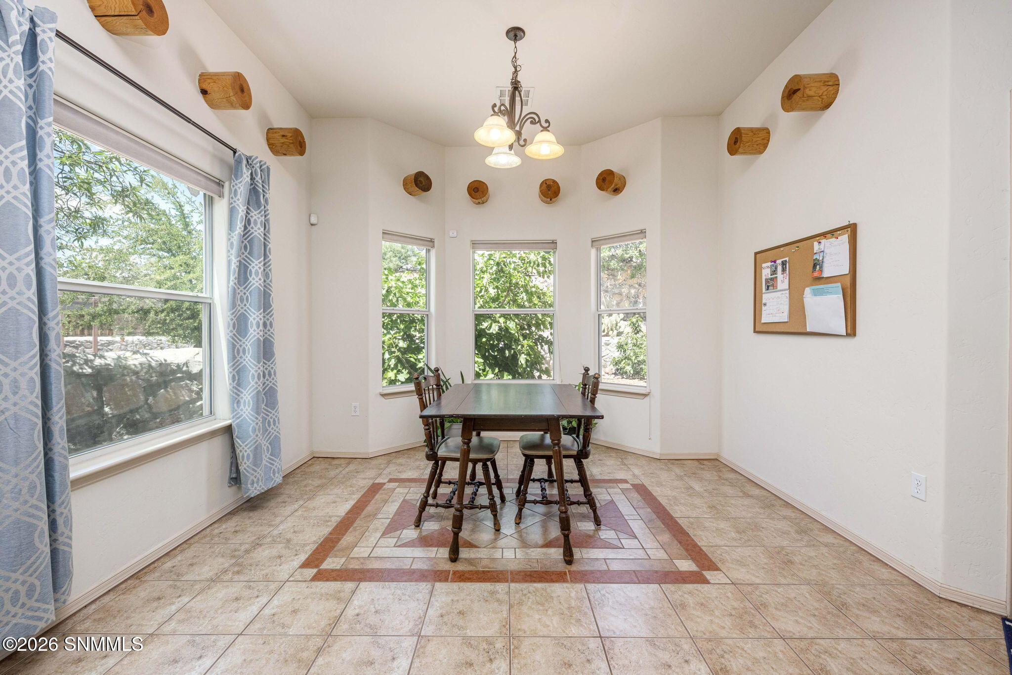 14-web-or-mls-Snappin Homes (Cedardale53