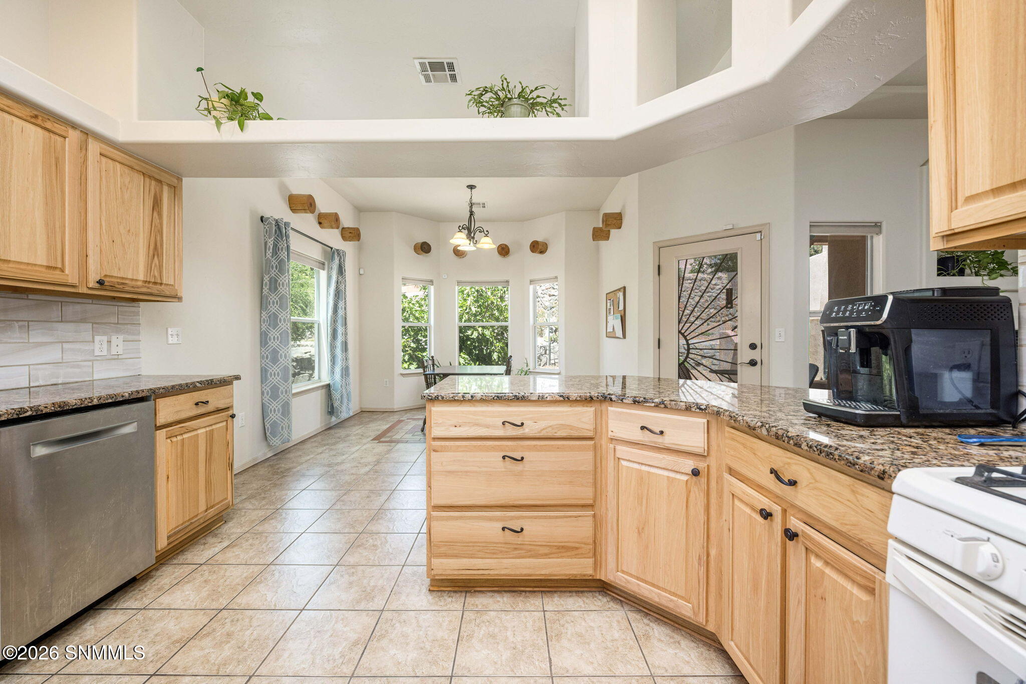 18-web-or-mls-Snappin Homes (Cedardale53