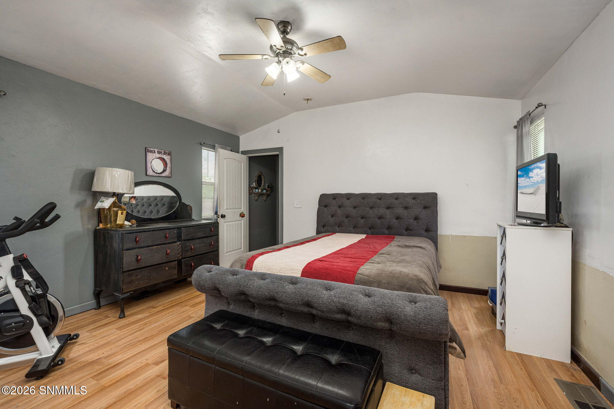 14-web-or-mls-Snappin Homes (Poplar1130)