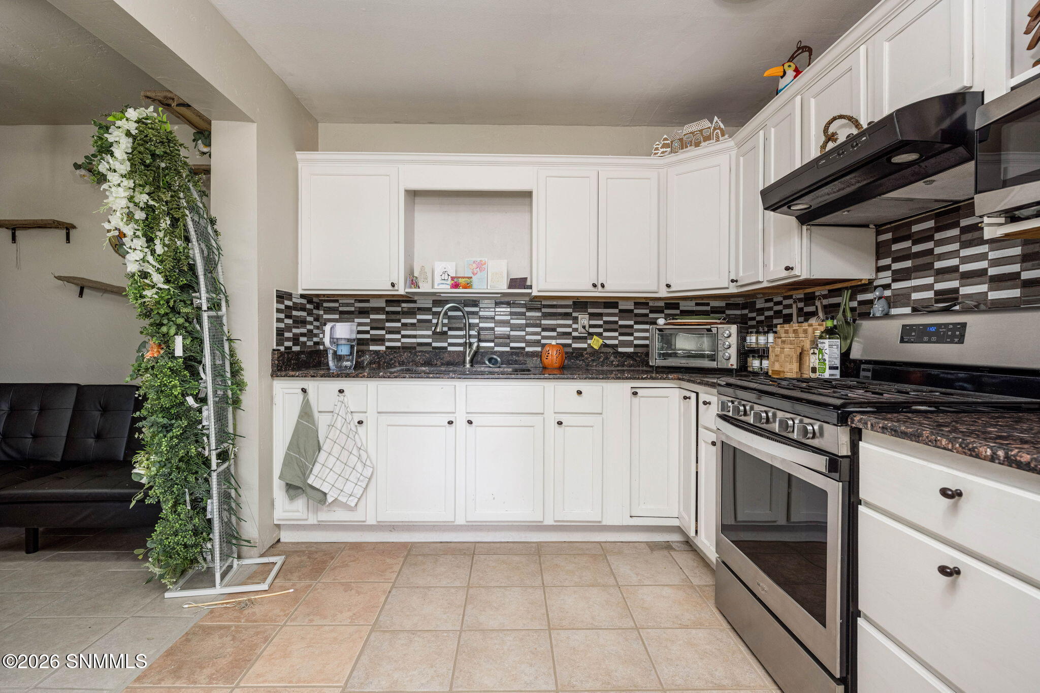 23-web-or-mls-Snappin Homes (Poplar1130)