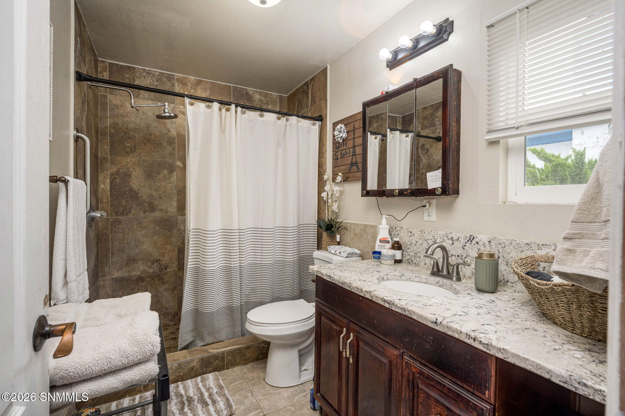 26-web-or-mls-Snappin Homes (Poplar1130)