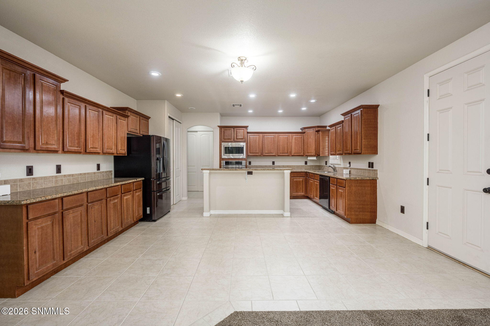 8-web-or-mls-Snappin Homes (Allande3740)