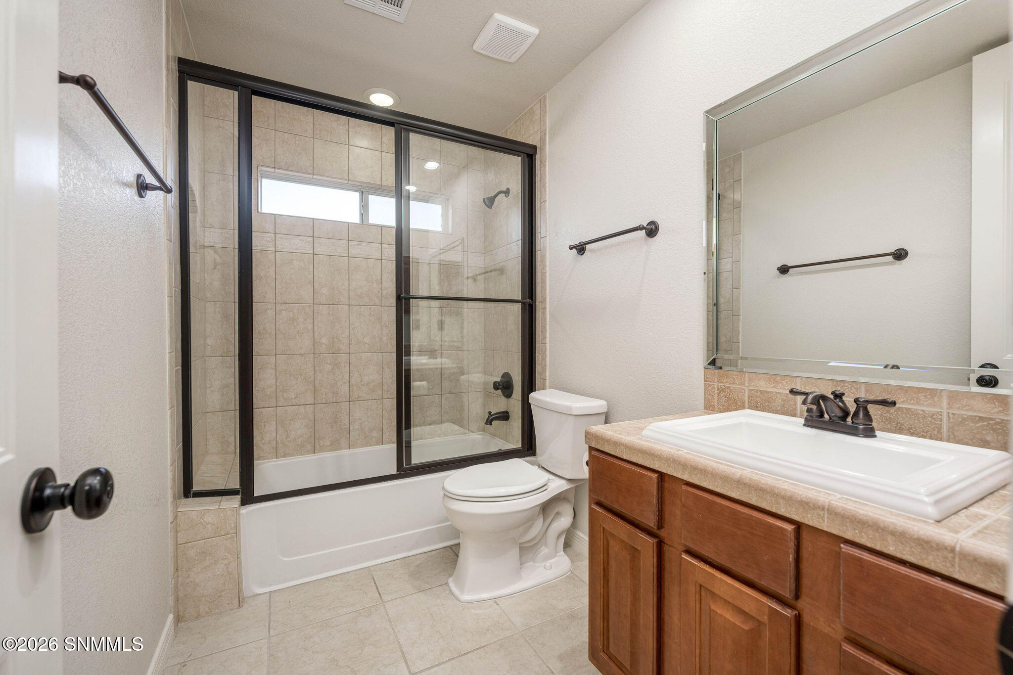 24-web-or-mls-Snappin Homes (Allande3740