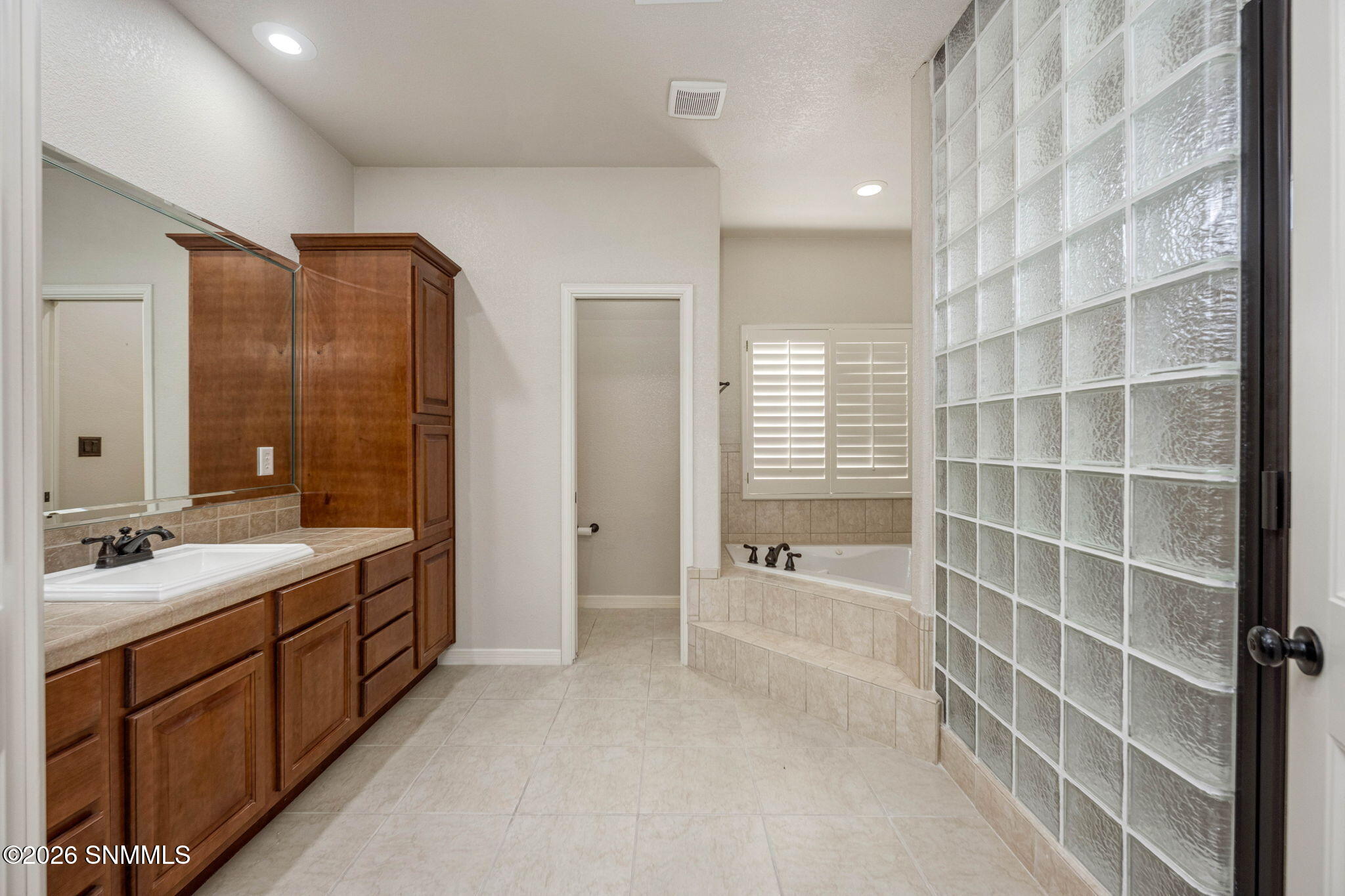 35-web-or-mls-Snappin Homes (Allande3740