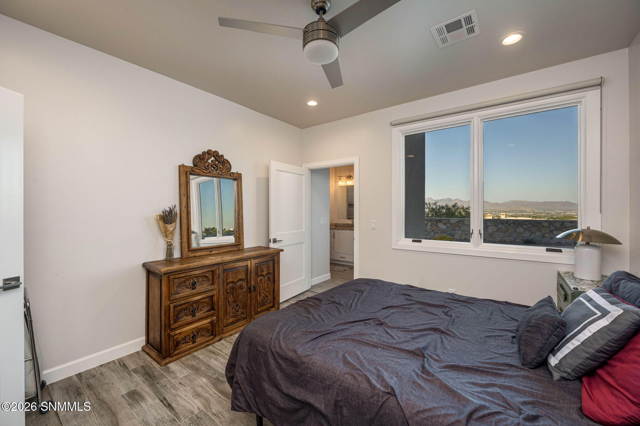 39-web-or-mls-Snappin Homes (CalleEstanc