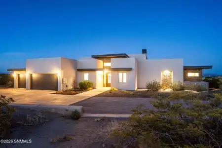 7050 Calle Estancias, Las Cruces, New Mexico 88007, 4 Bedrooms Bedrooms, ,3.5 BathroomsBathrooms,Residential,For Sale,Calle Estancias,2601327