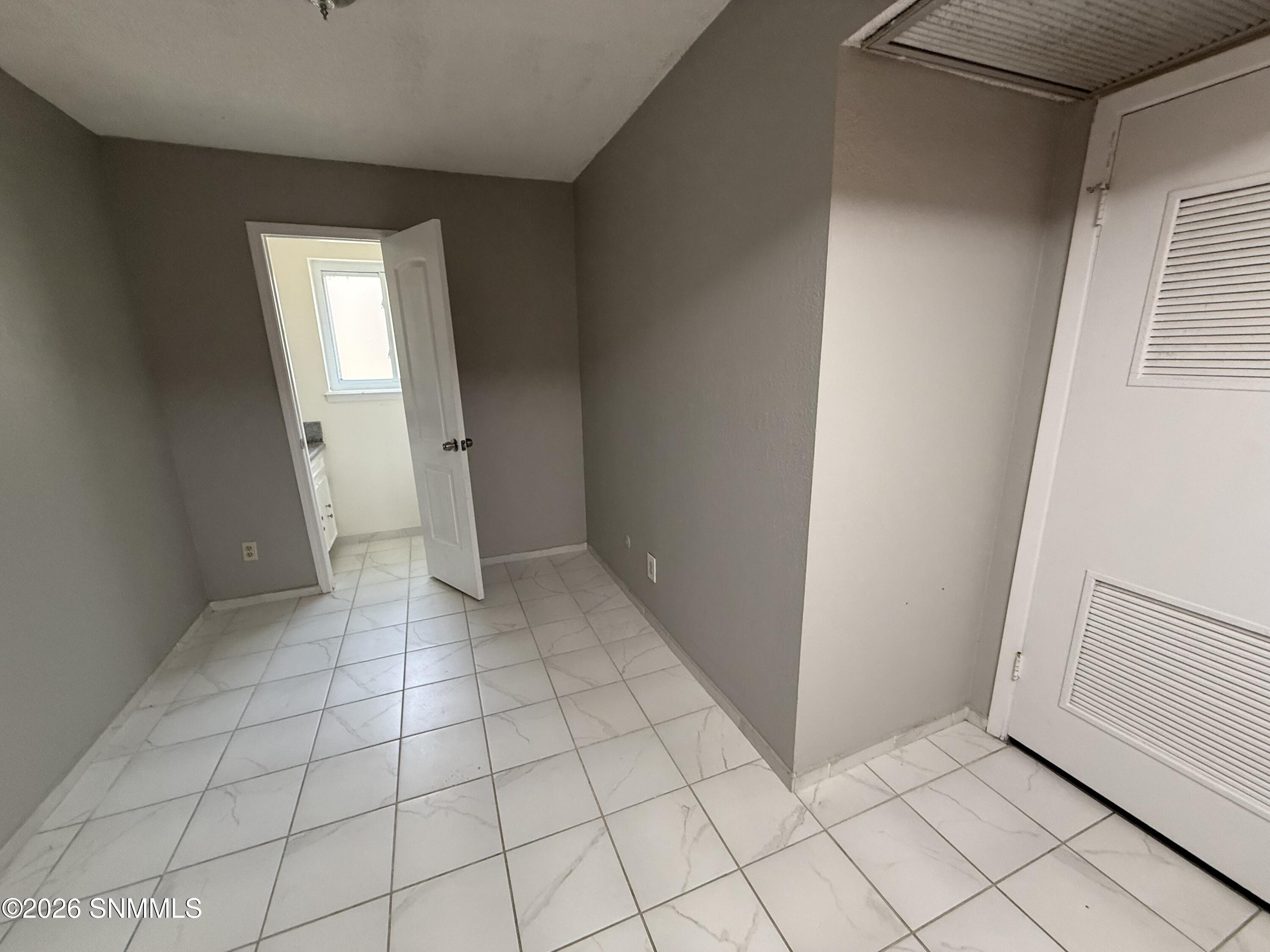 4th Bedroom/Flex Room