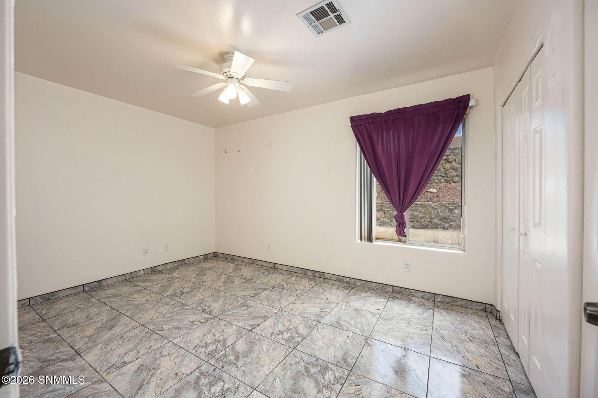 22-web-or-mls-Snappin Homes (Barclay2390