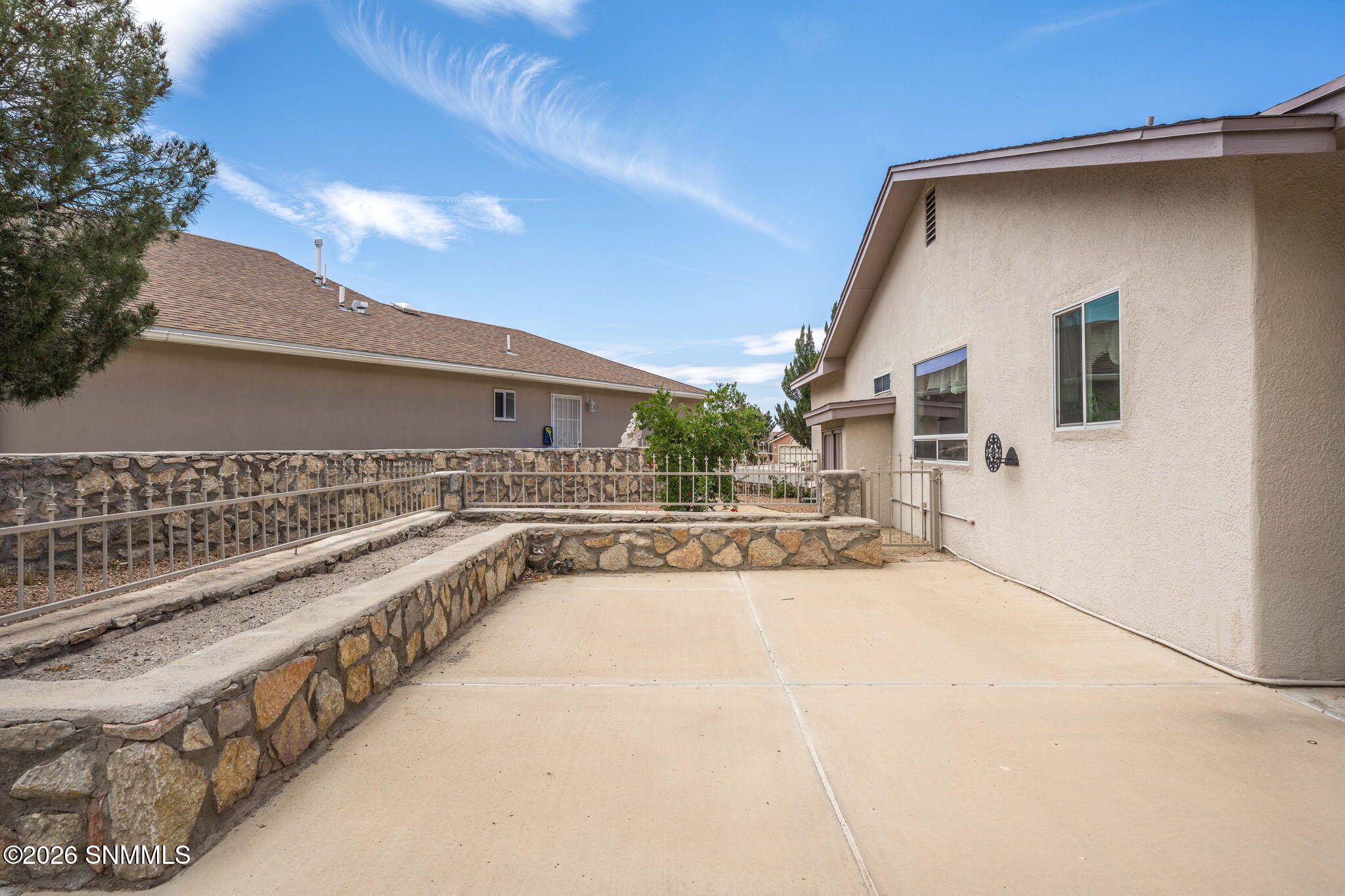 29-web-or-mls-Snappin Homes (Barclay2390