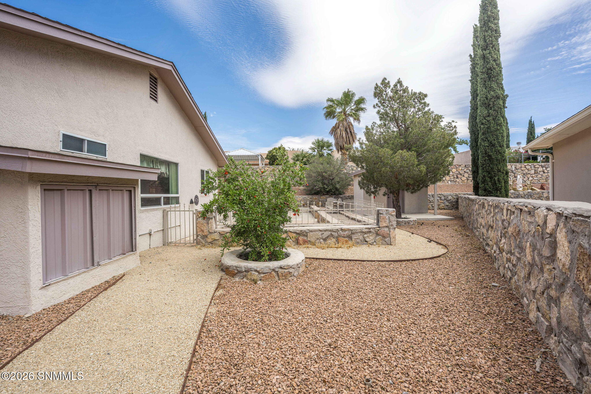 30-web-or-mls-Snappin Homes (Barclay2390