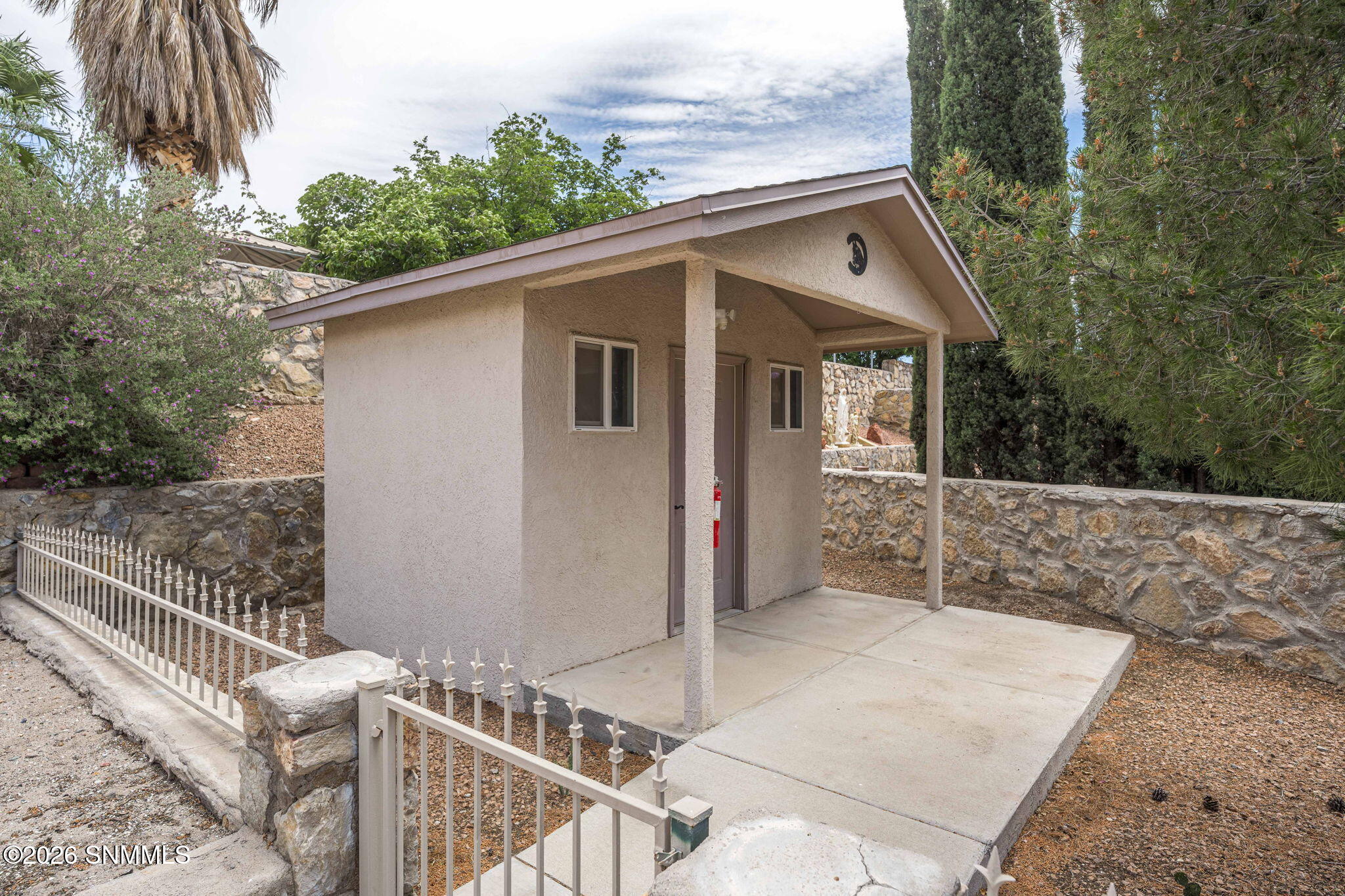 31-web-or-mls-Snappin Homes (Barclay2390