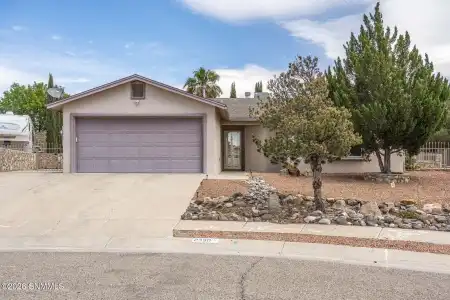 2390 Barclay Court, Las Cruces, New Mexico 88001, 3 Bedrooms Bedrooms, ,2 BathroomsBathrooms,Residential,For Sale,Barclay,2601331
