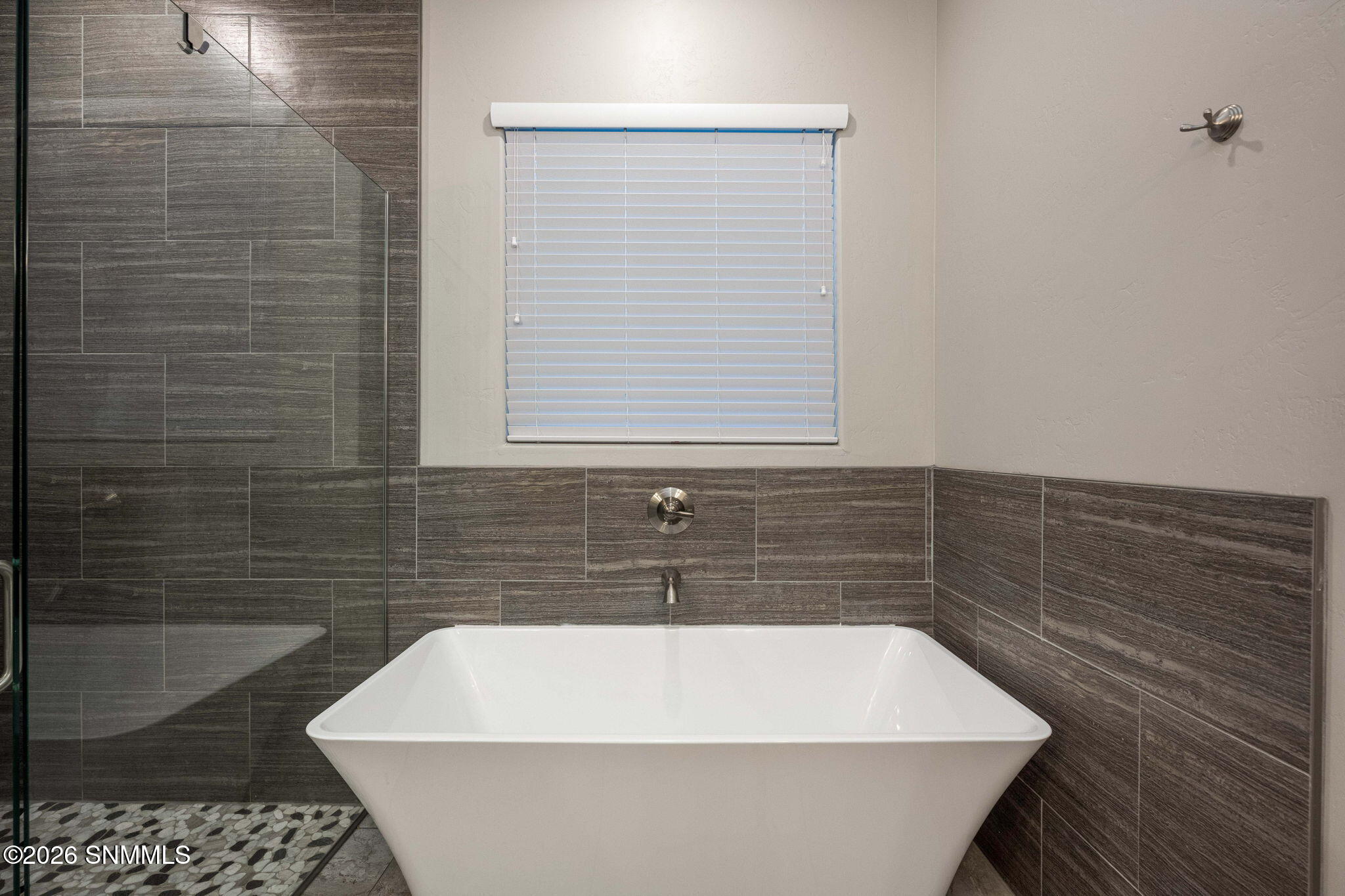 30-web-or-mls-Snappin Homes (Quicksilver