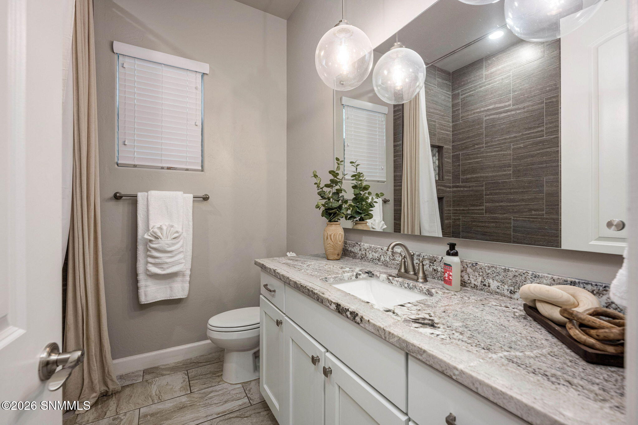 35-web-or-mls-Snappin Homes (Quicksilver