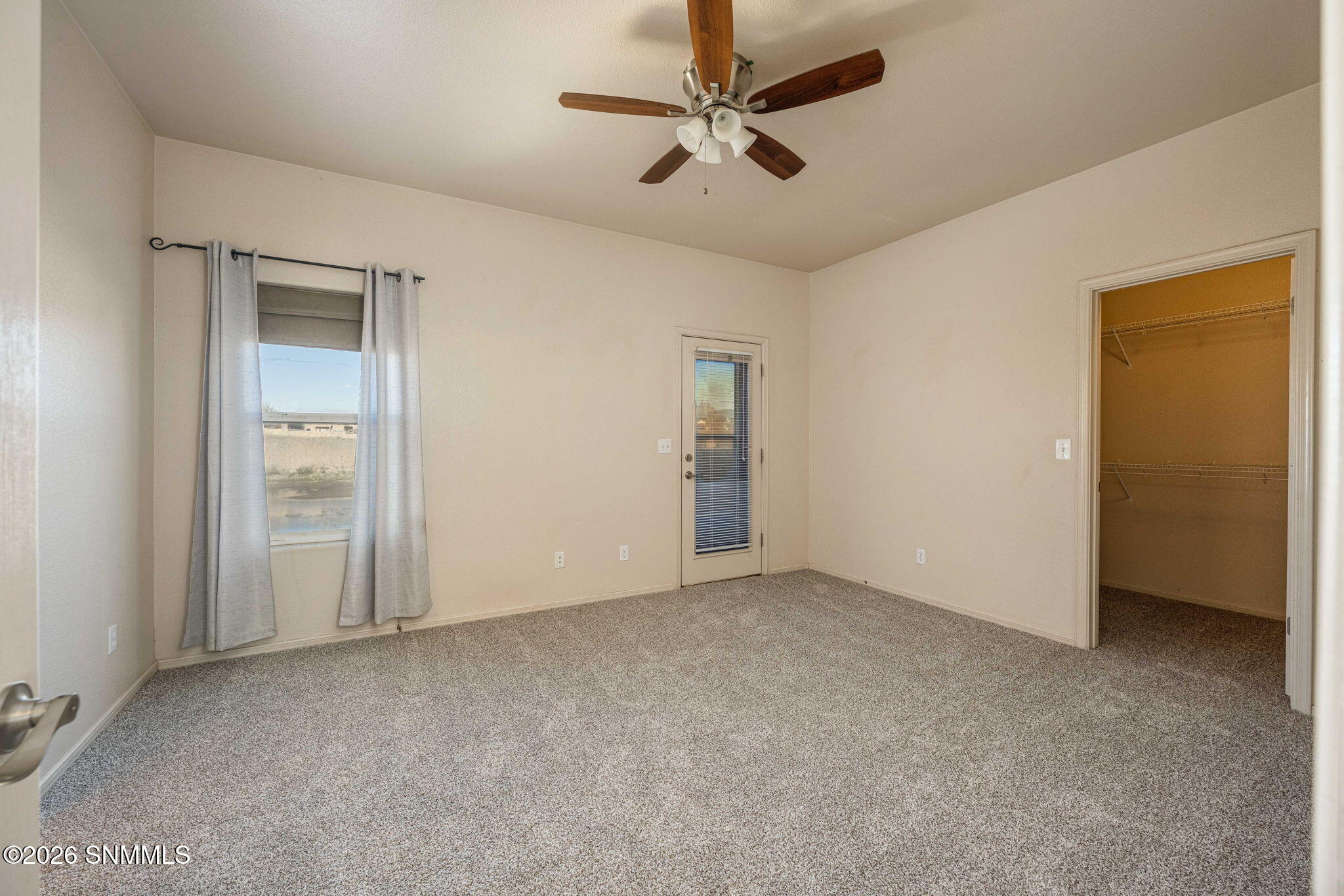 28-web-or-mls-Snappin Homes (Rimrock4626