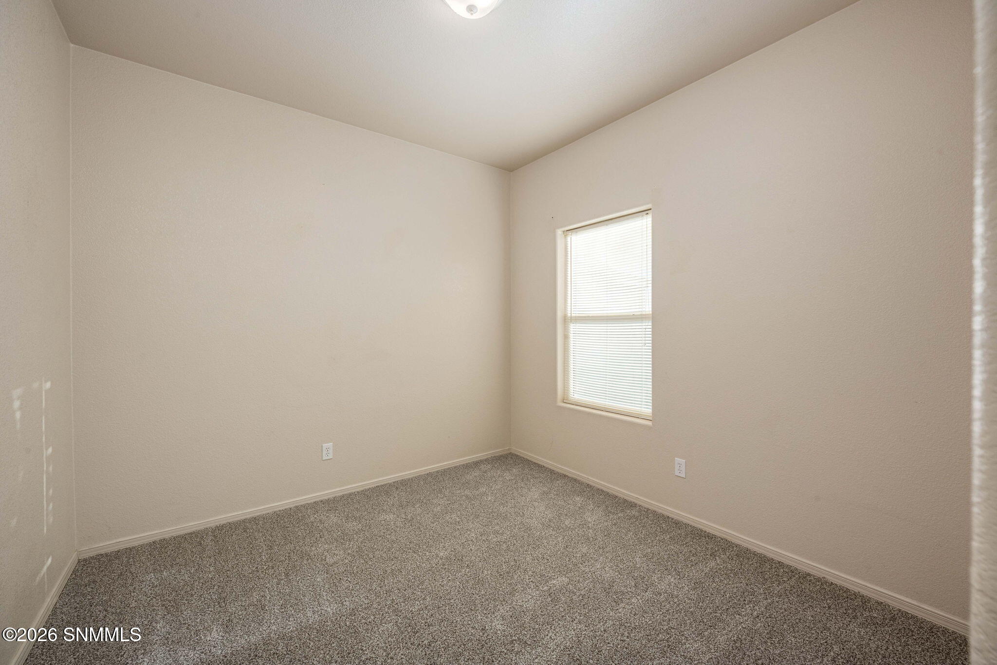 40-web-or-mls-Snappin Homes (Rimrock4626