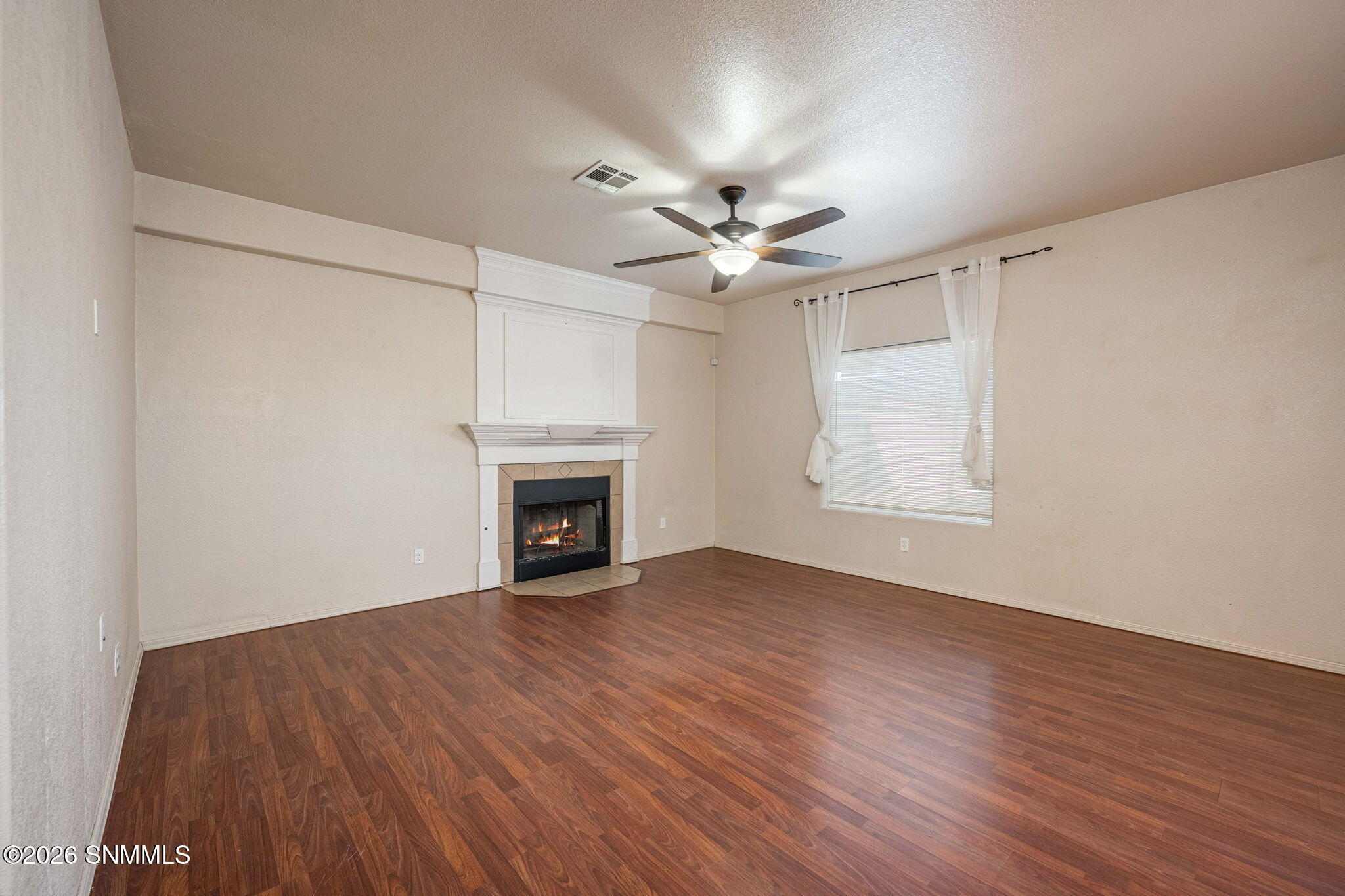 9-web-or-mls-Snappin Homes (Rimrock4626)