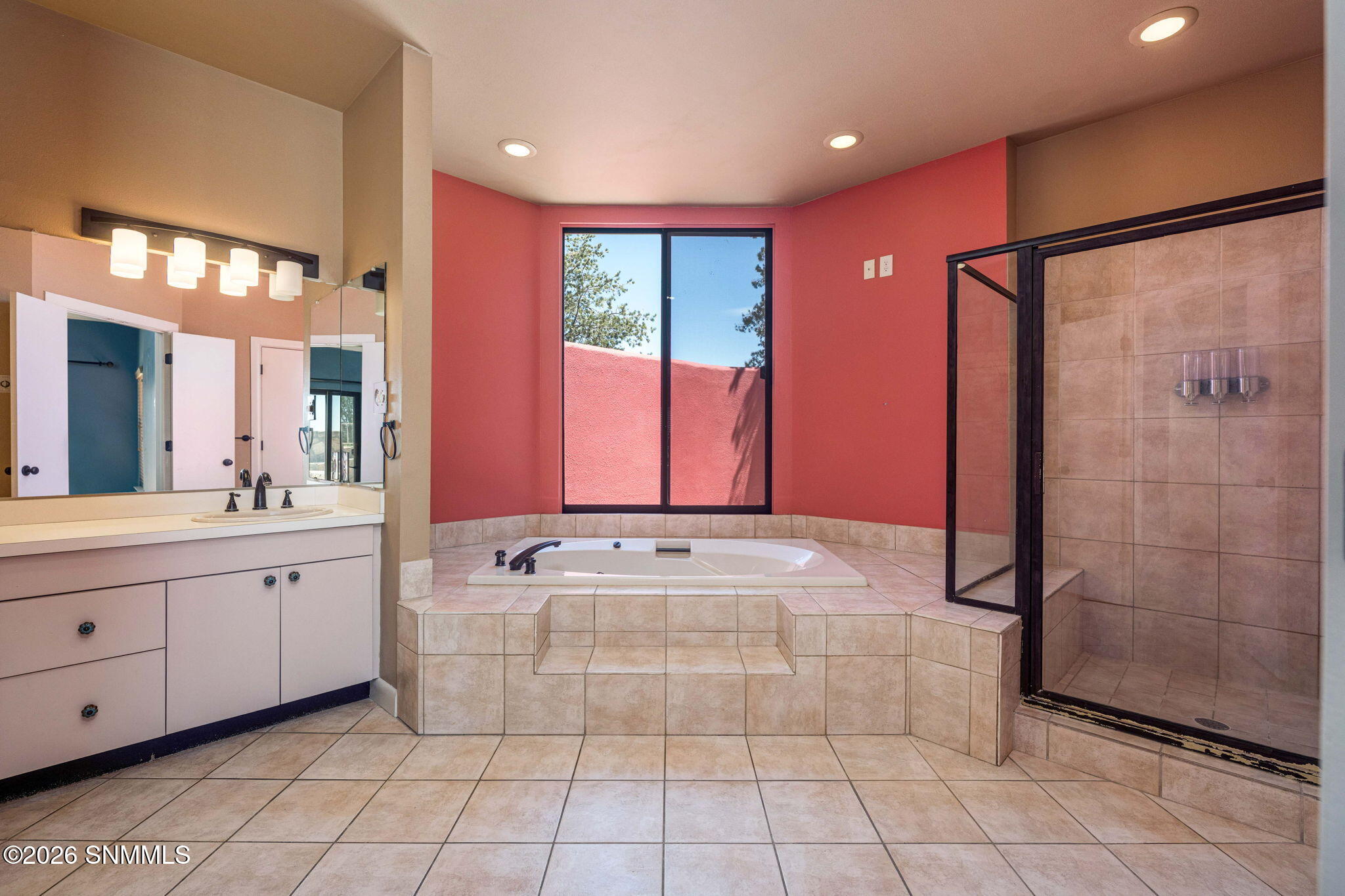 29-web-or-mls-Snappin Homes (ViaEmma6887